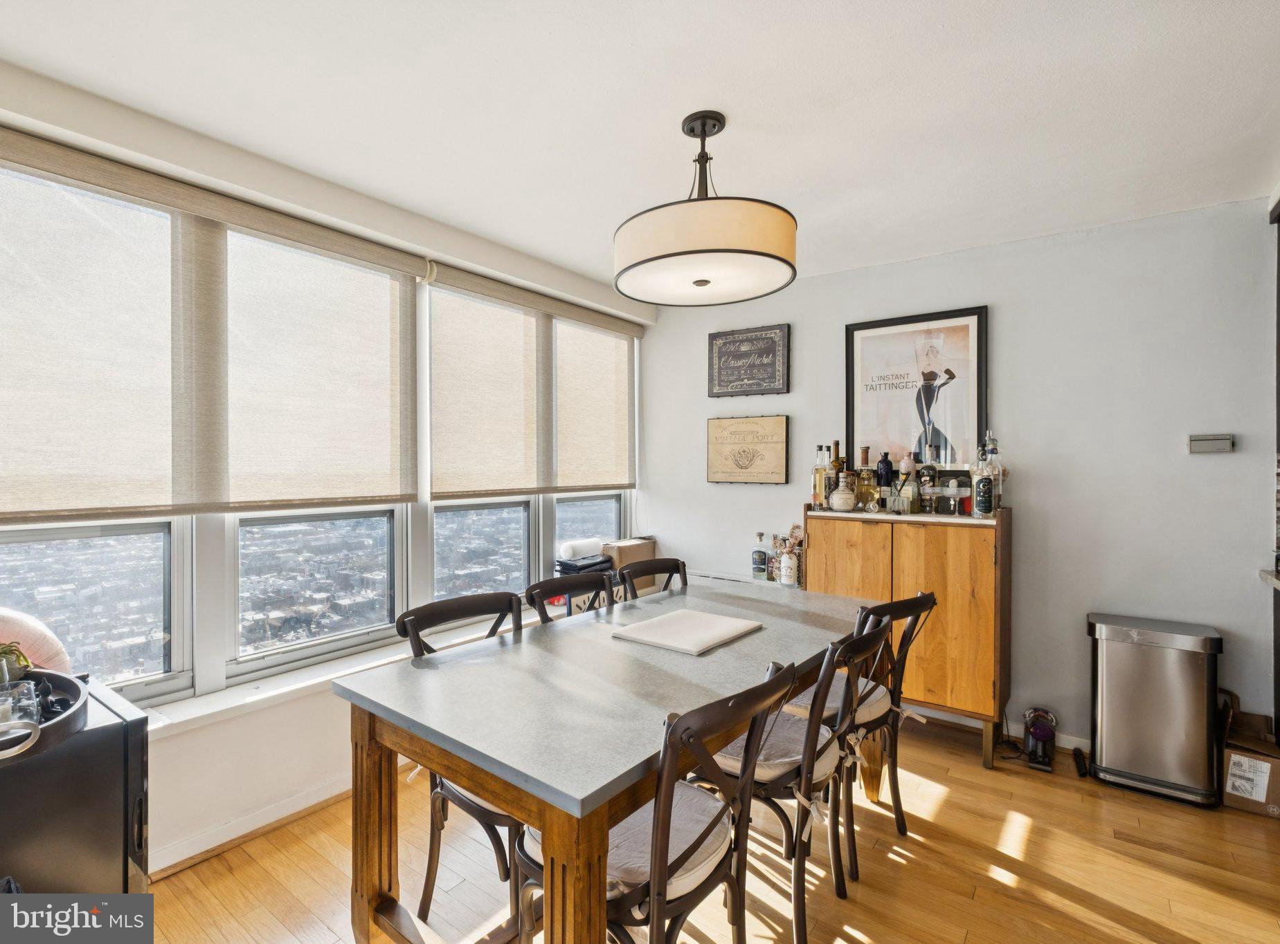 224 W RITTENHOUSE SQUARE 30 2811