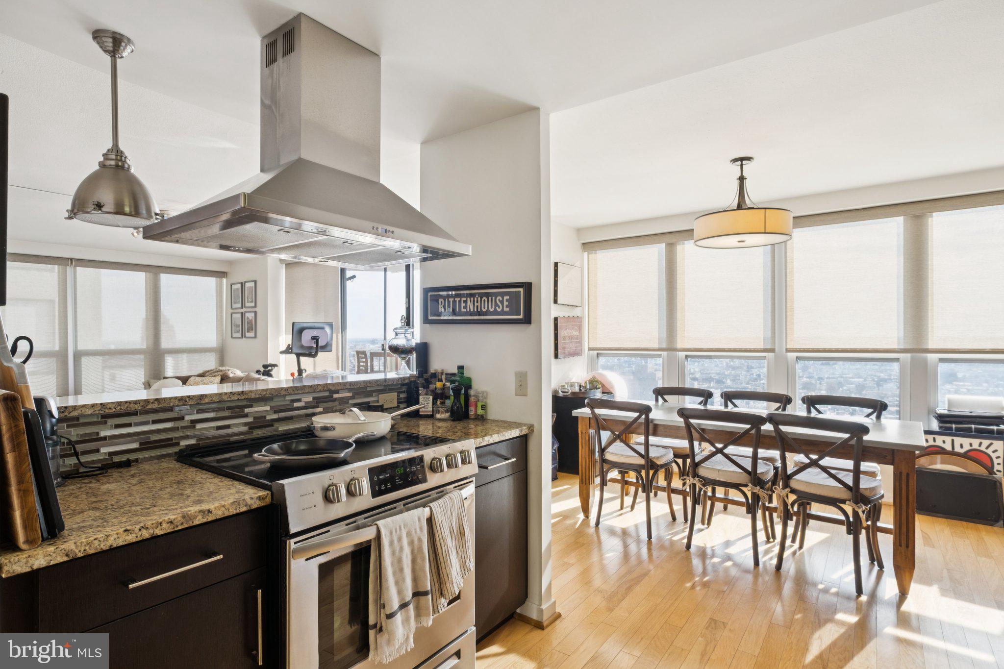 RITTENHOUSE SQUARE - Residential