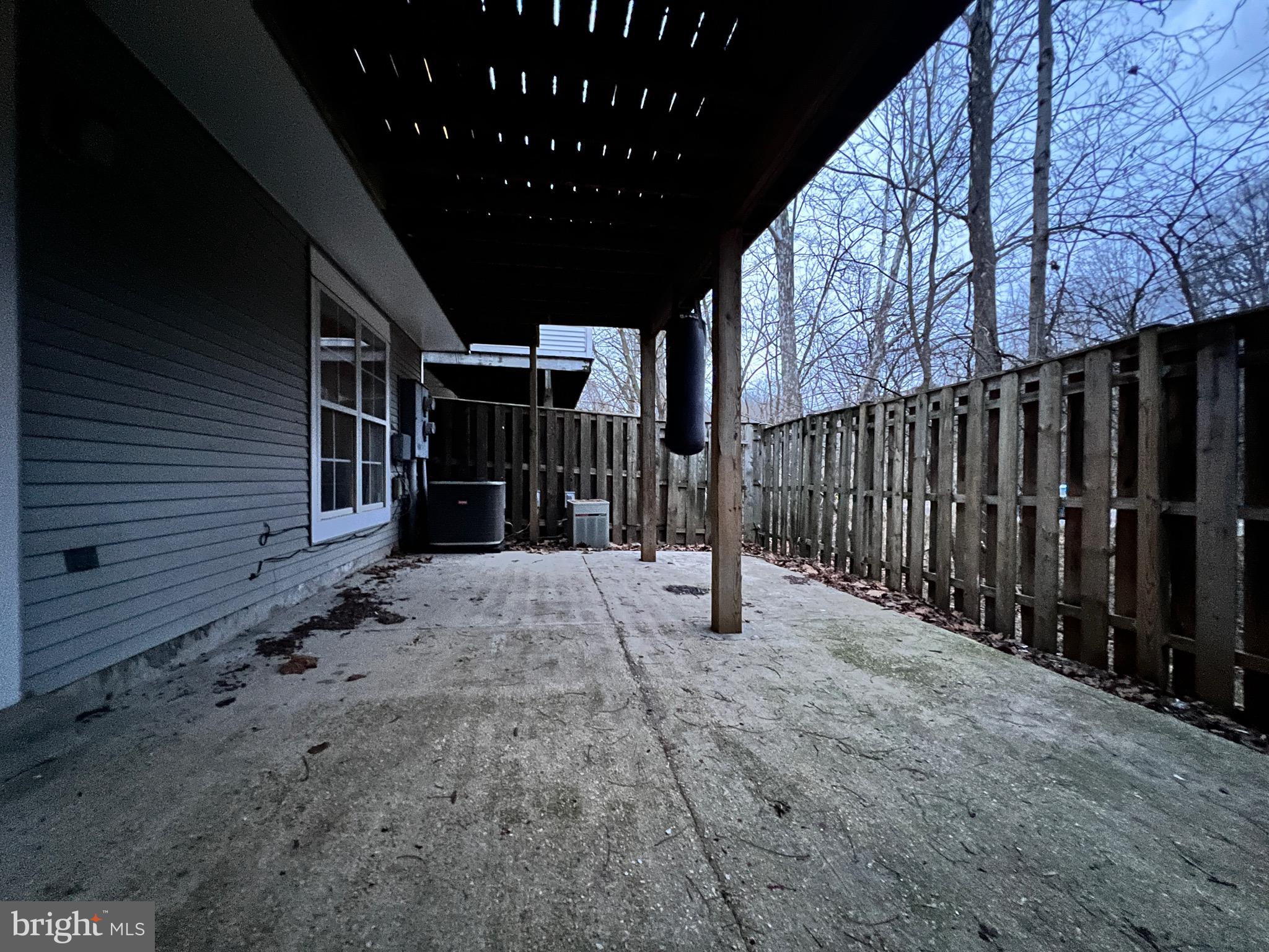 ODEND HAL - Residential Lease