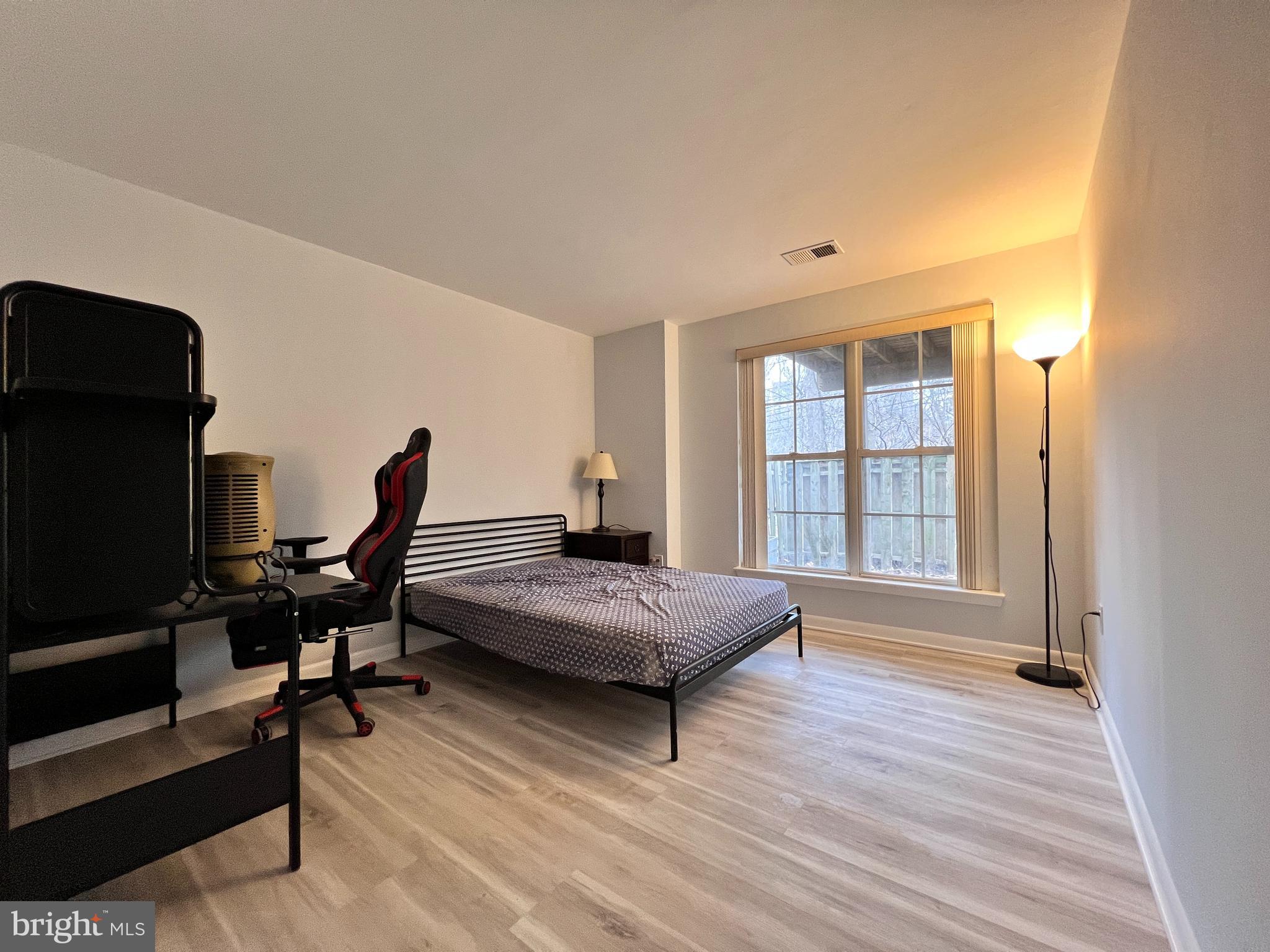 ODEND HAL - Residential Lease