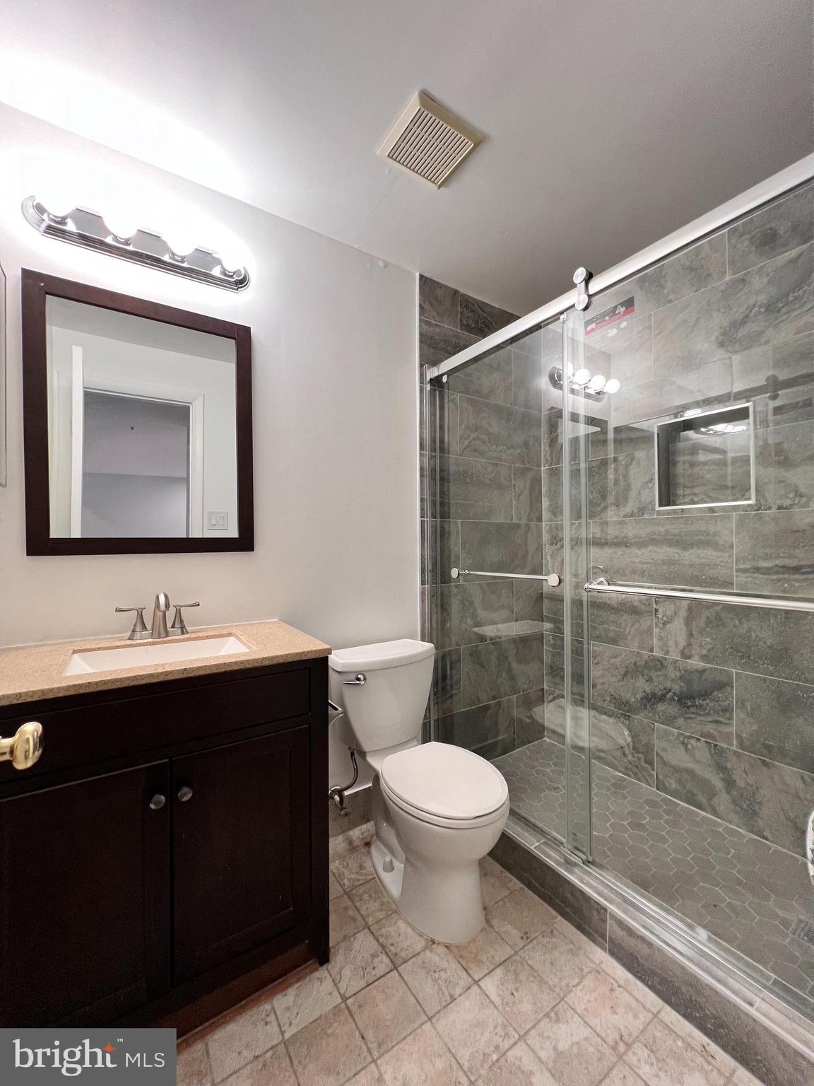 ODEND HAL - Residential Lease