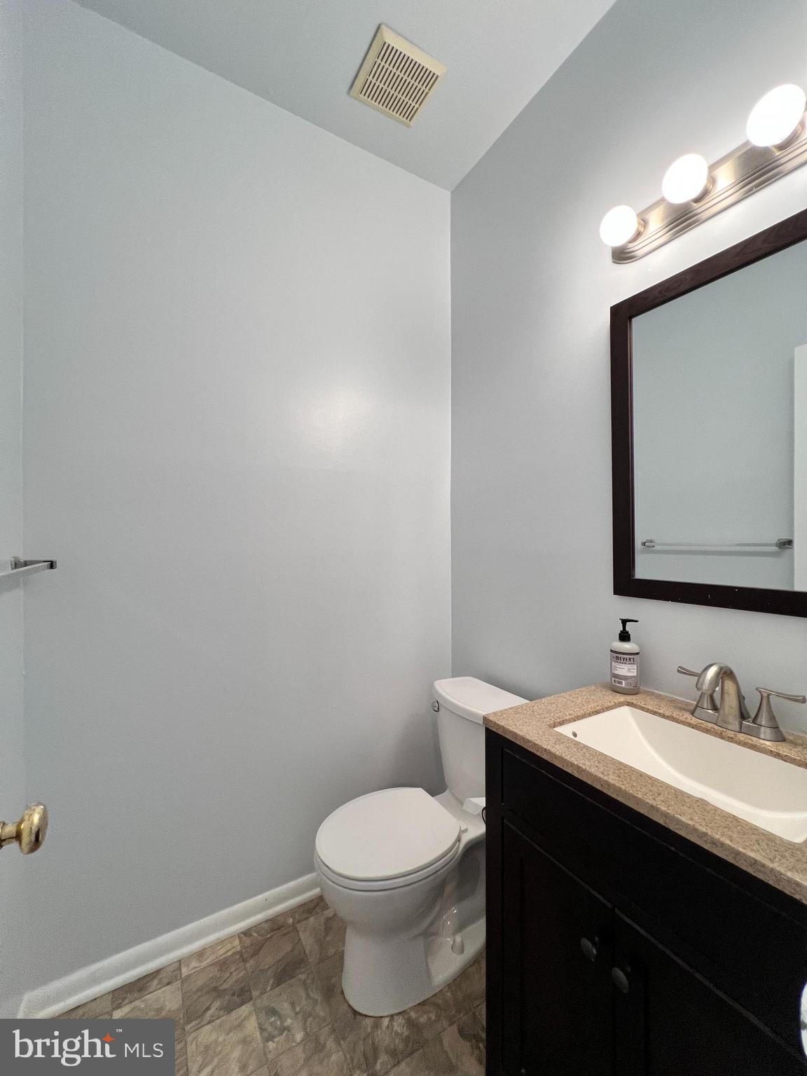 ODEND HAL - Residential Lease