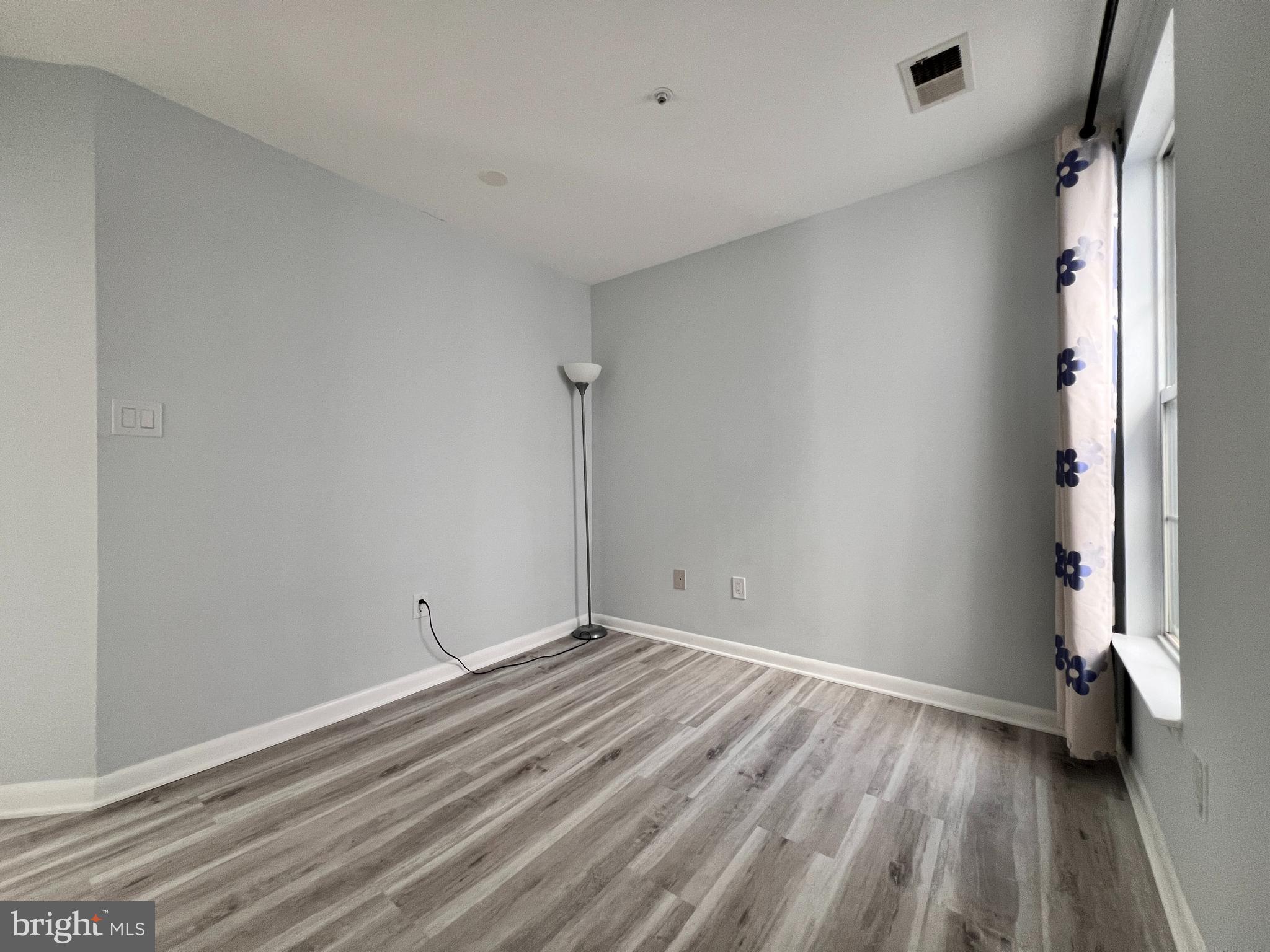 ODEND HAL - Residential Lease