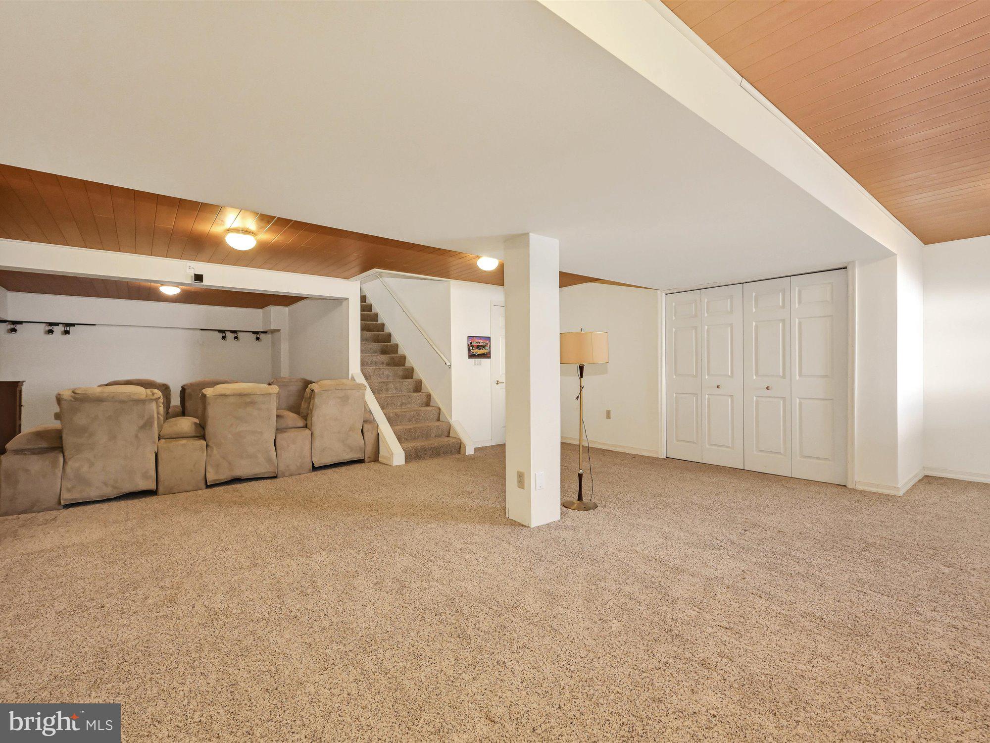 RED ROSE COMMONS - Residential