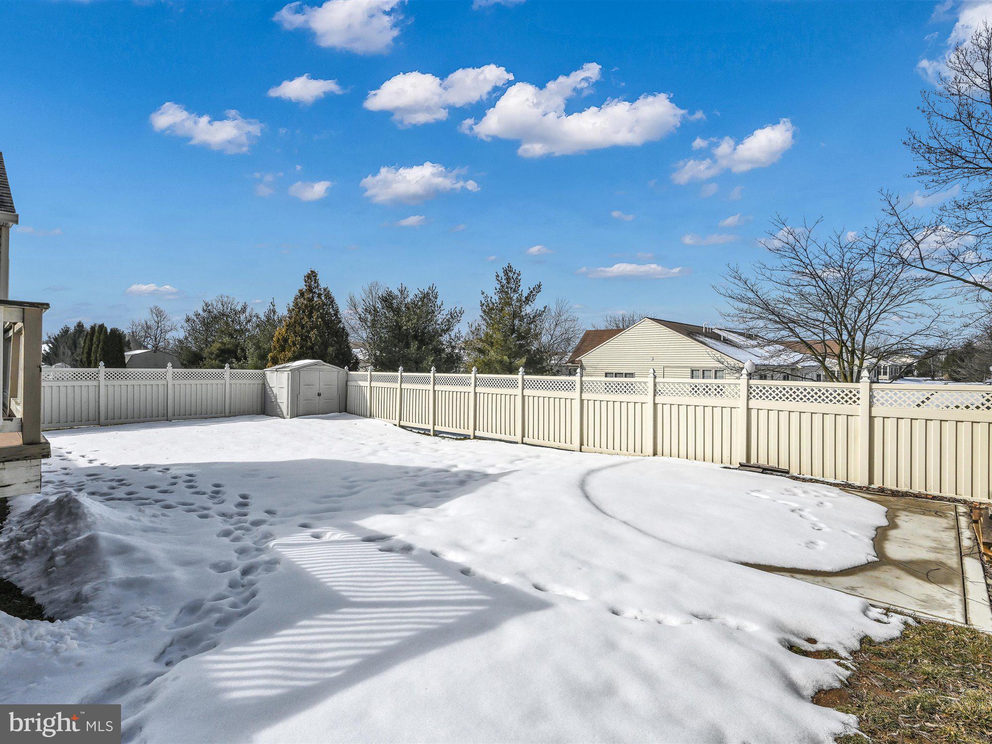 RED ROSE COMMONS - Residential