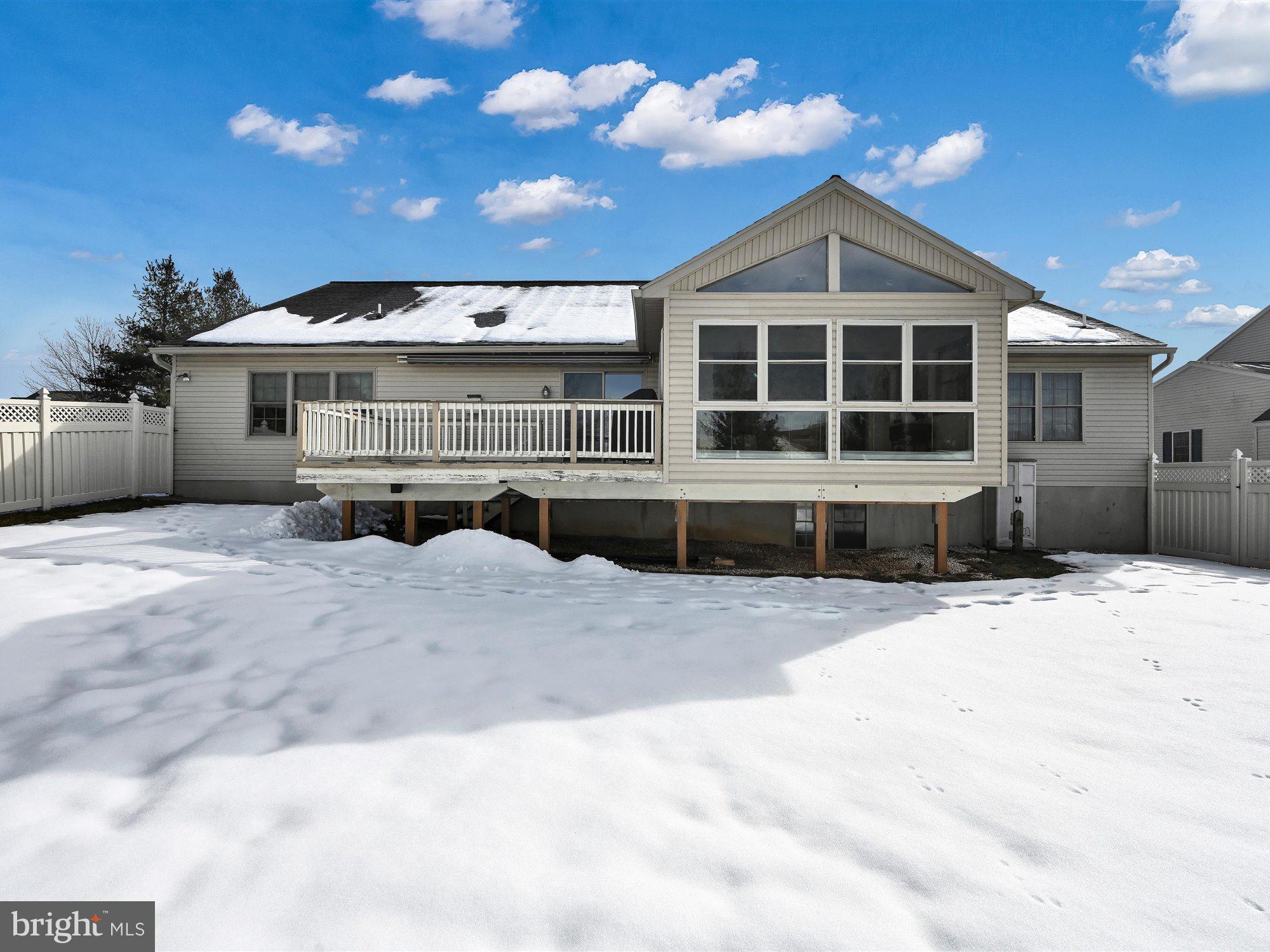 RED ROSE COMMONS - Residential