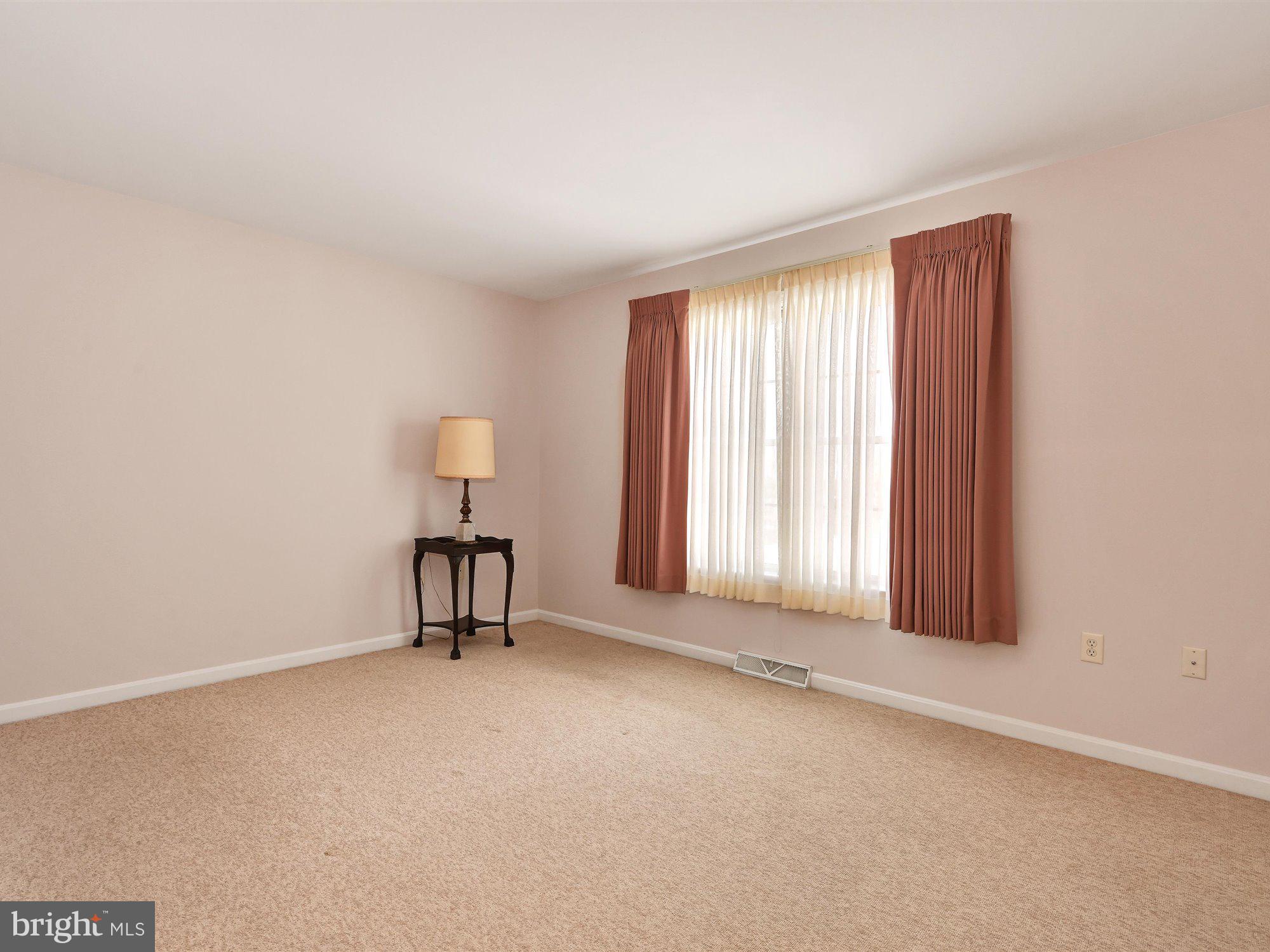 RED ROSE COMMONS - Residential