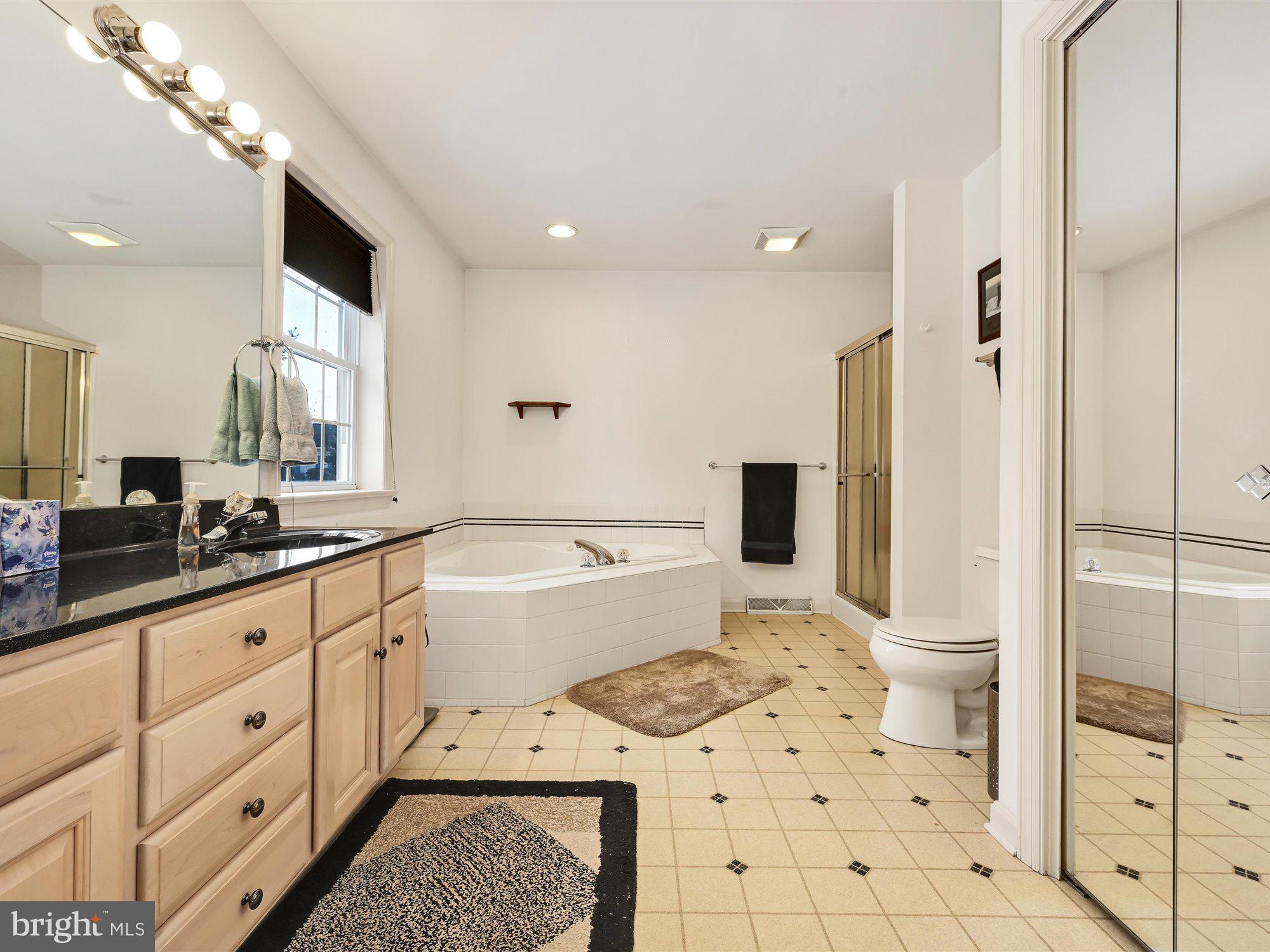 RED ROSE COMMONS - Residential