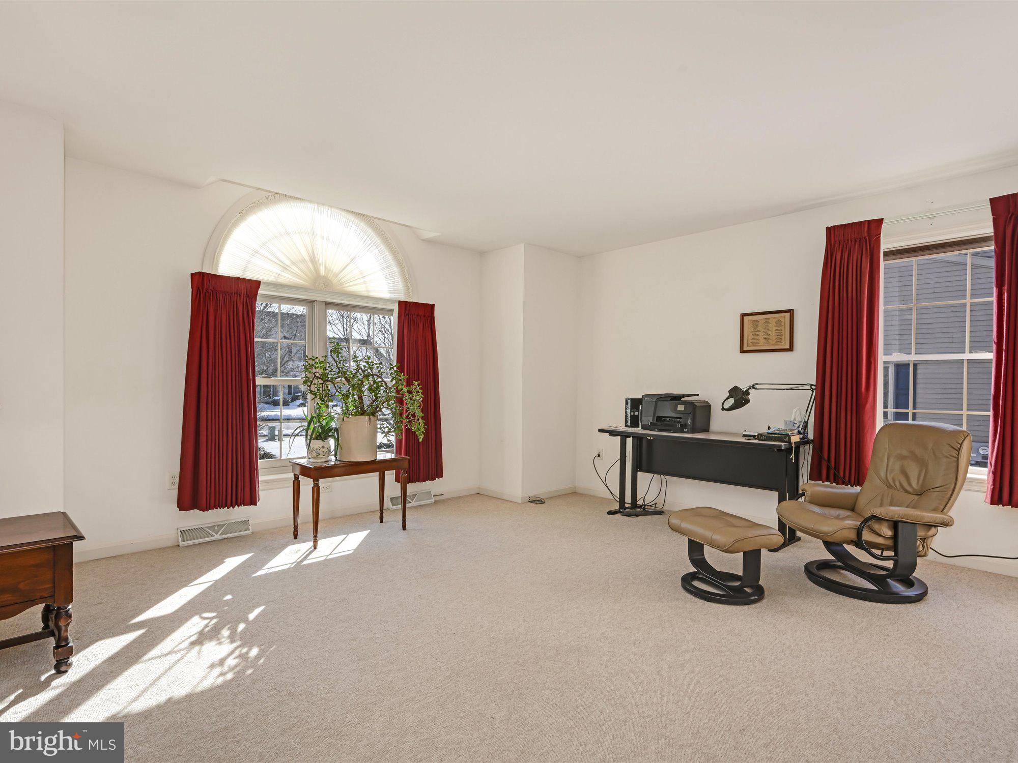 RED ROSE COMMONS - Residential