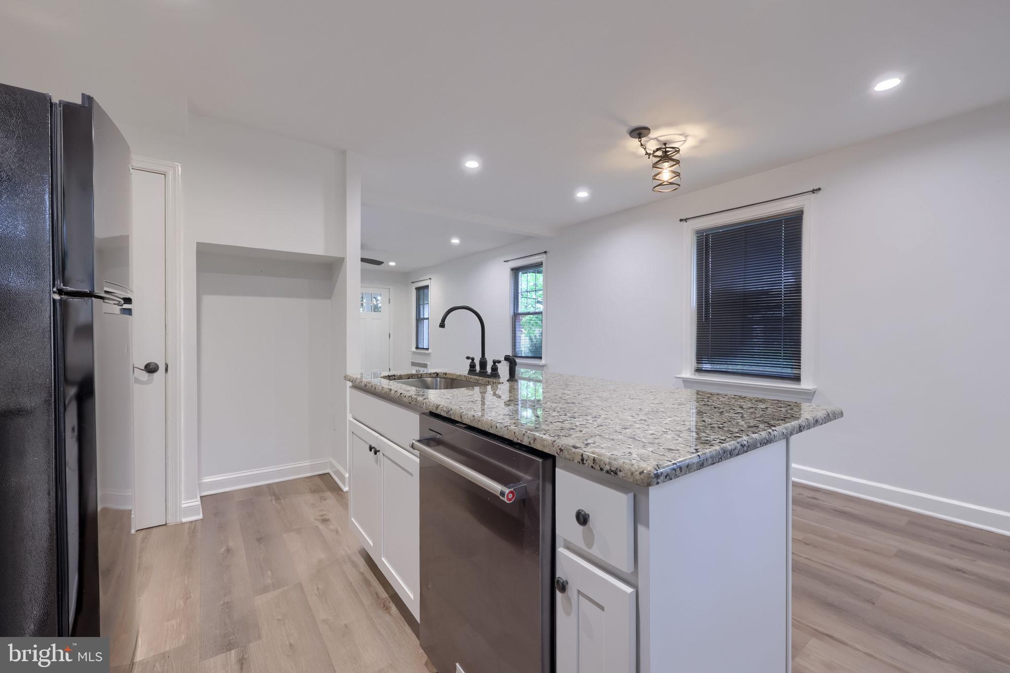 HAMILTON PARK - Residential