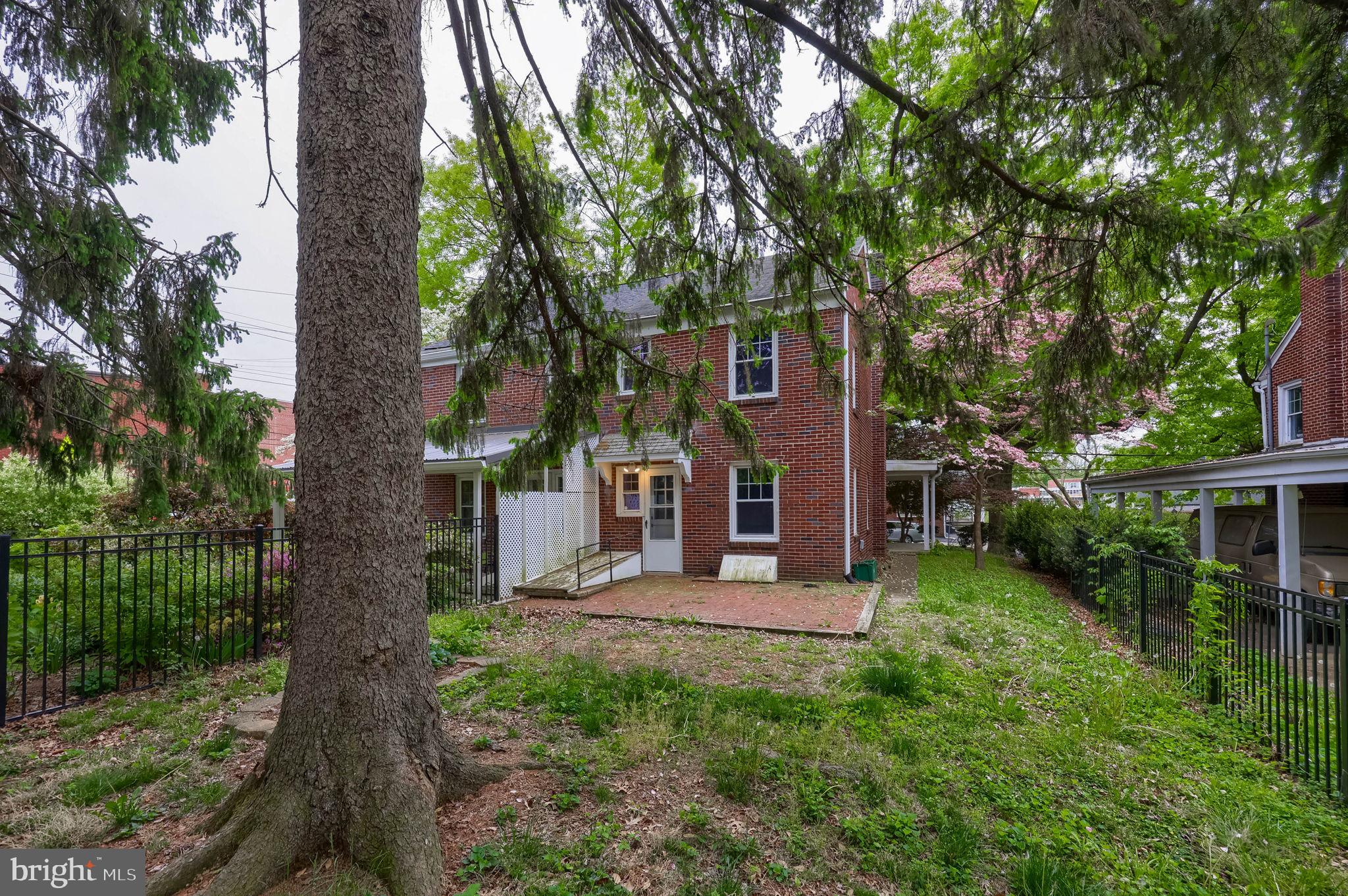 HAMILTON PARK - Residential