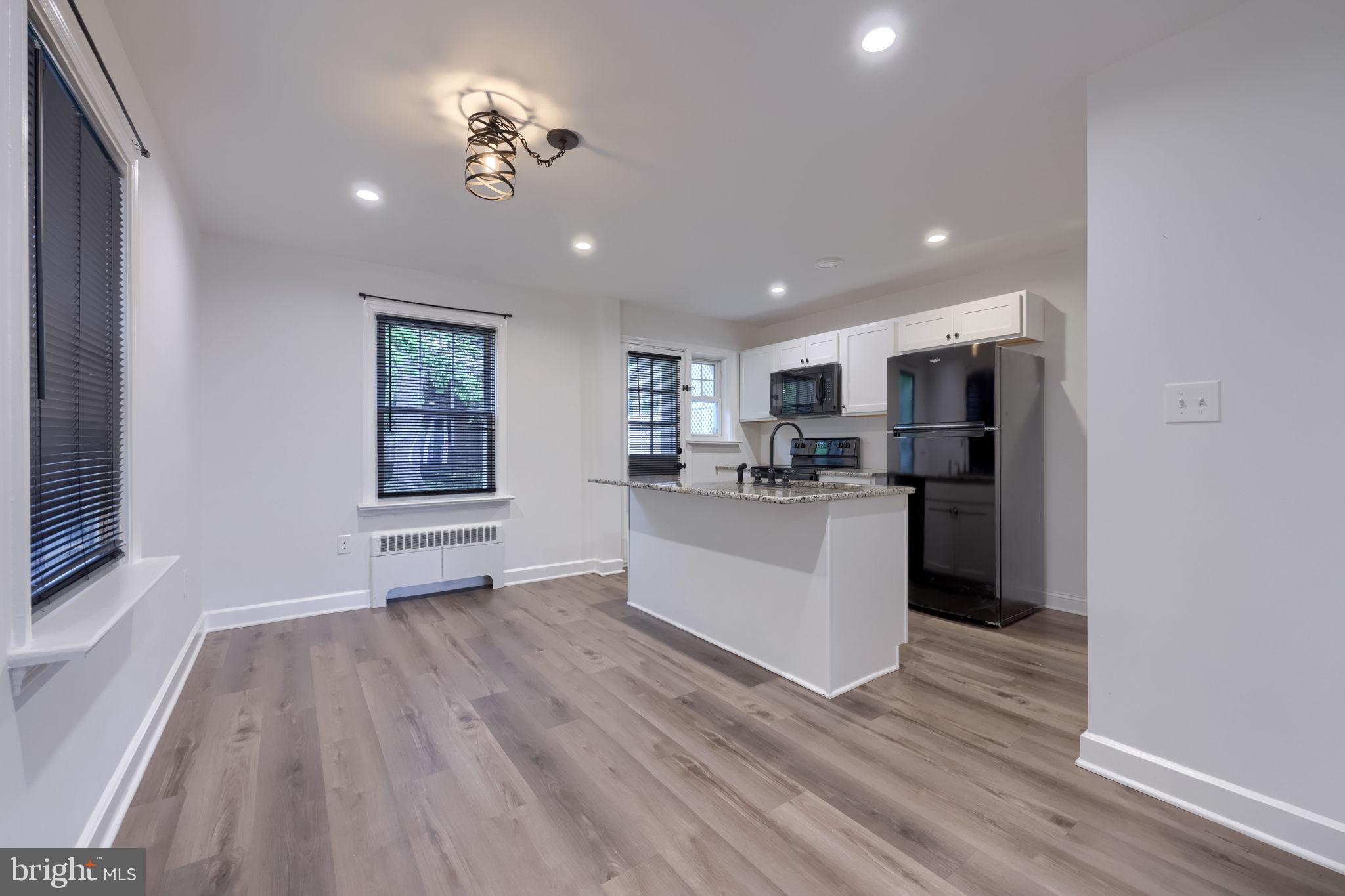 HAMILTON PARK - Residential