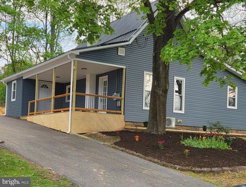 Photo of 320 Long Run Road, MILL HALL, PA 17751 (MLS # PACL2025510)