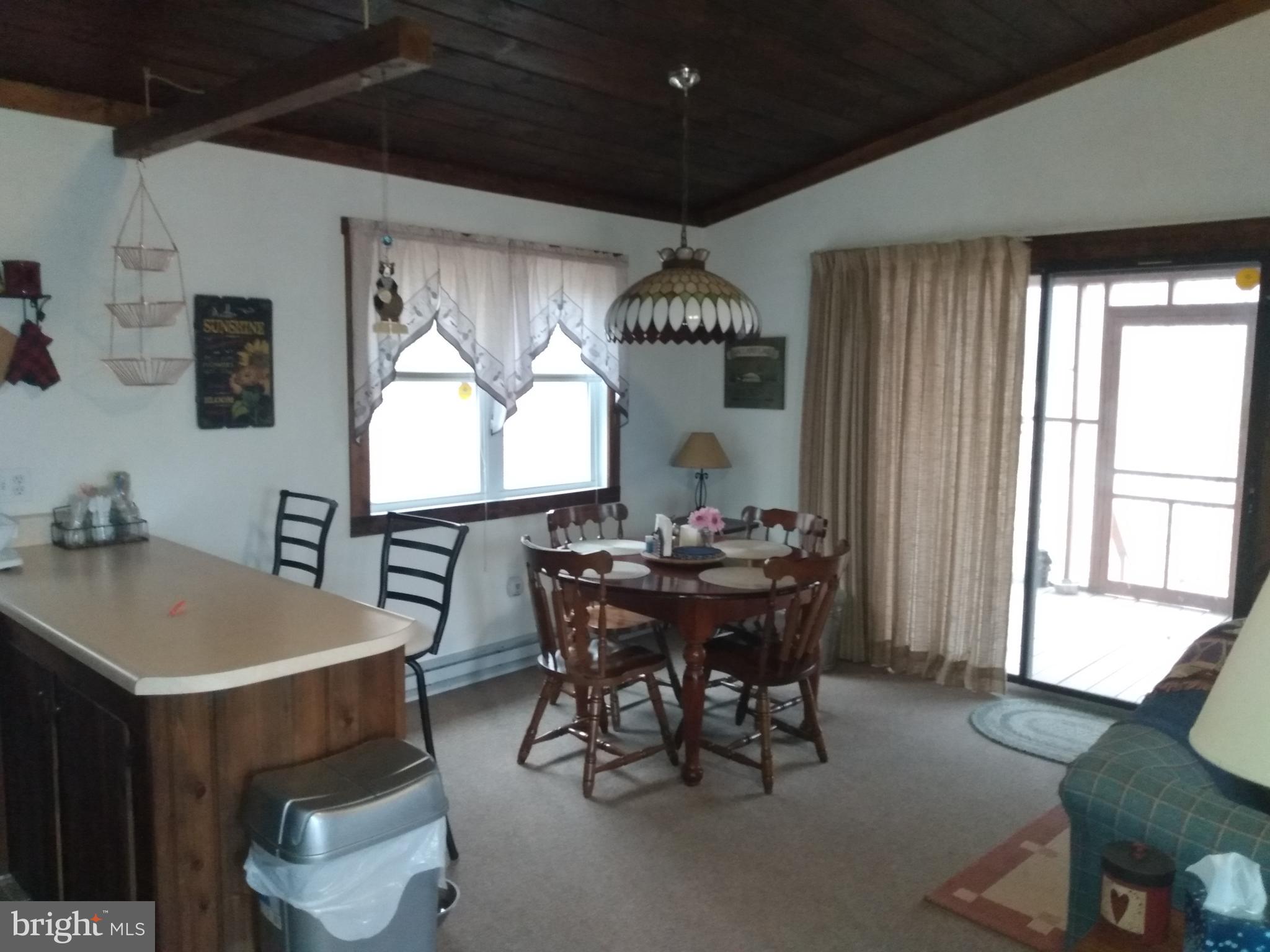 ROUSE MOUNTAIN - Residential