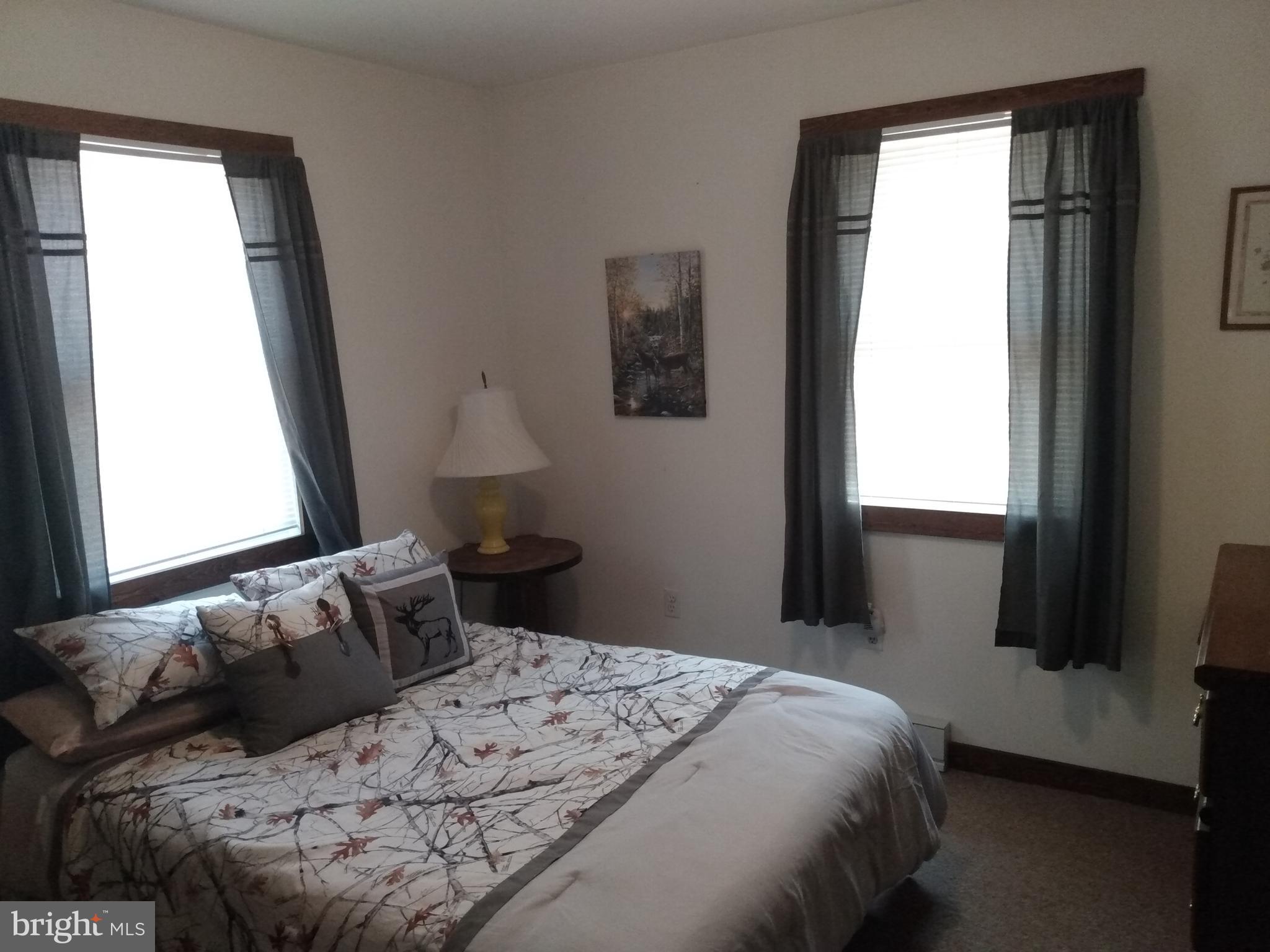 ROUSE MOUNTAIN - Residential