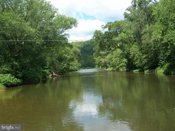 ROUSE MOUNTAIN - Residential
