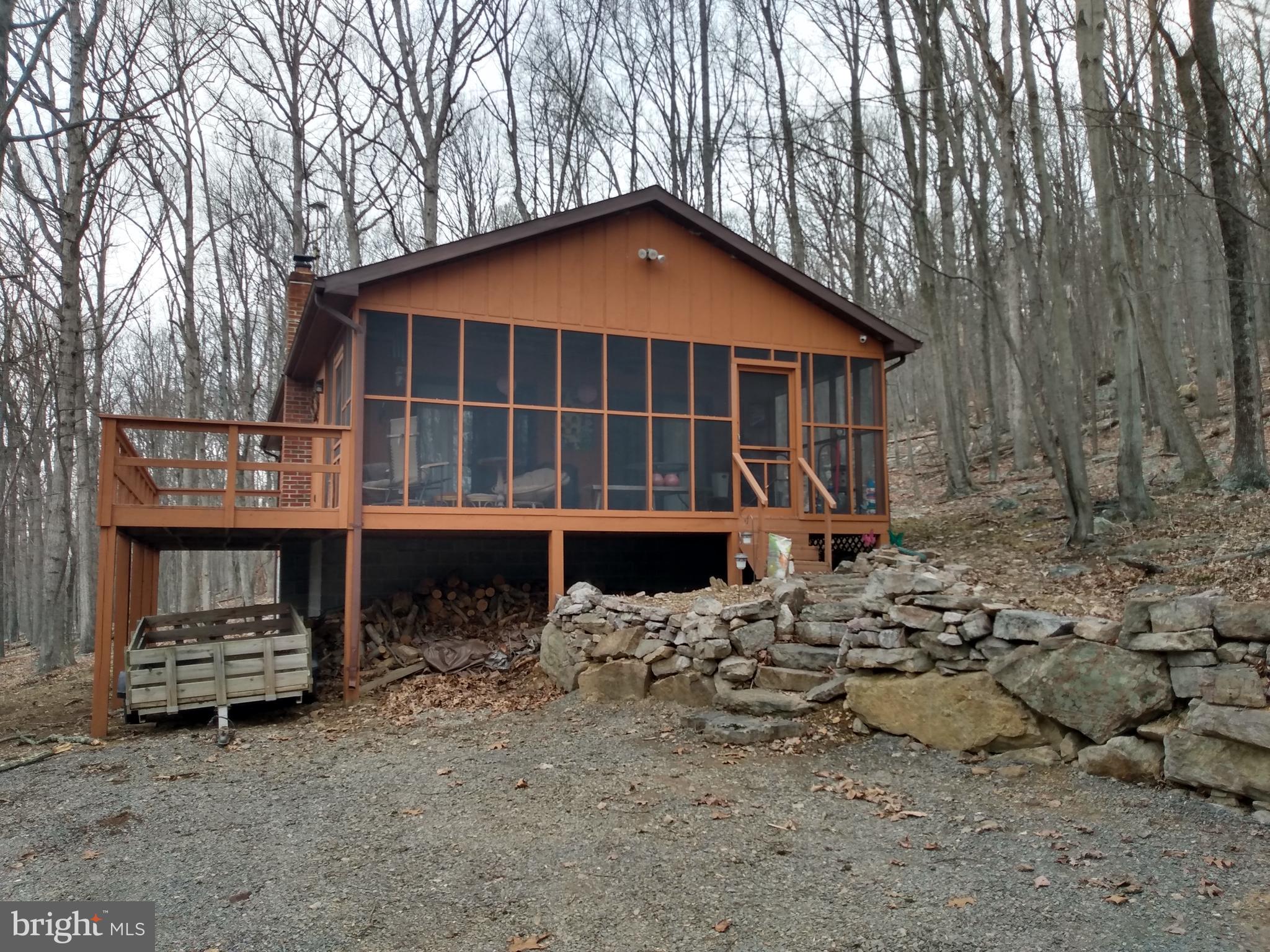 ROUSE MOUNTAIN - Residential