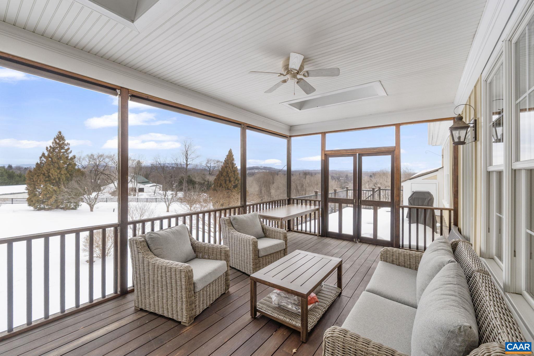 THE ROCKS - Residential