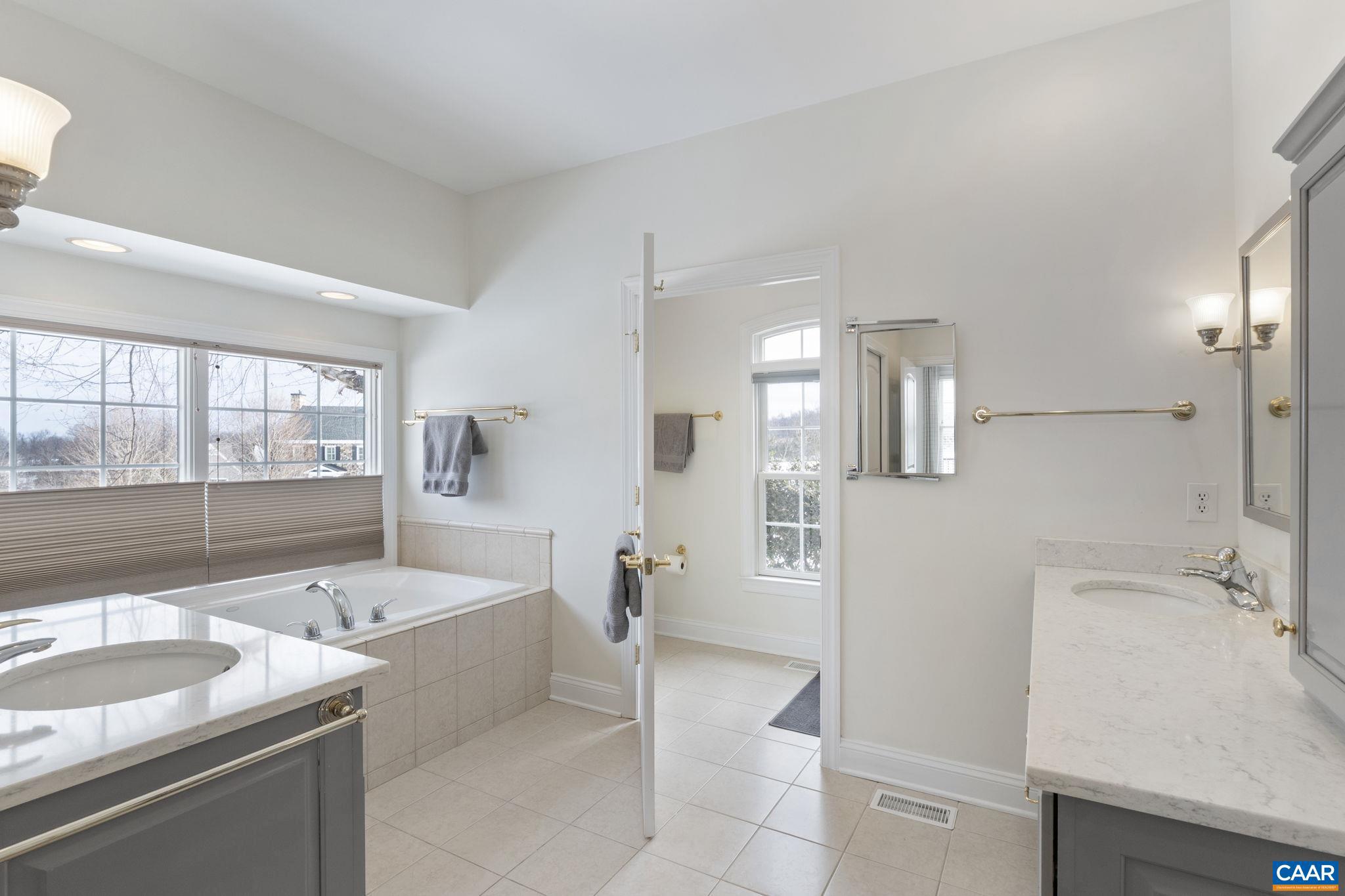 THE ROCKS - Residential