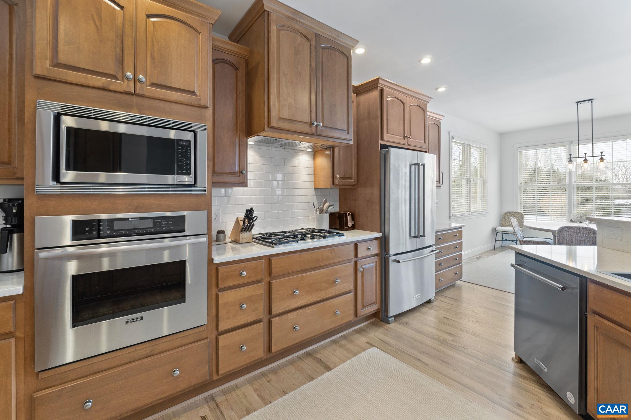 THE ROCKS - Residential