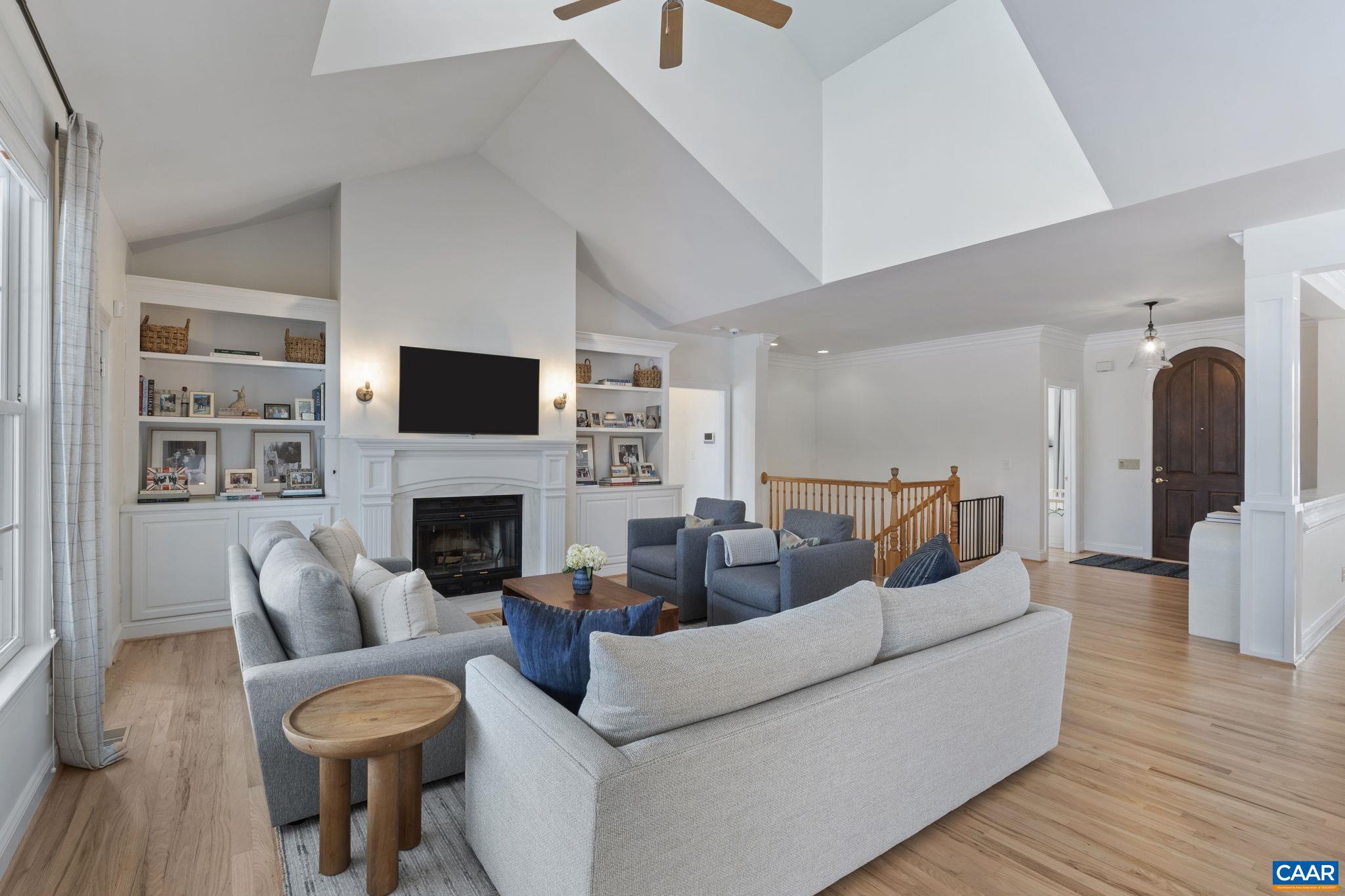 THE ROCKS - Residential