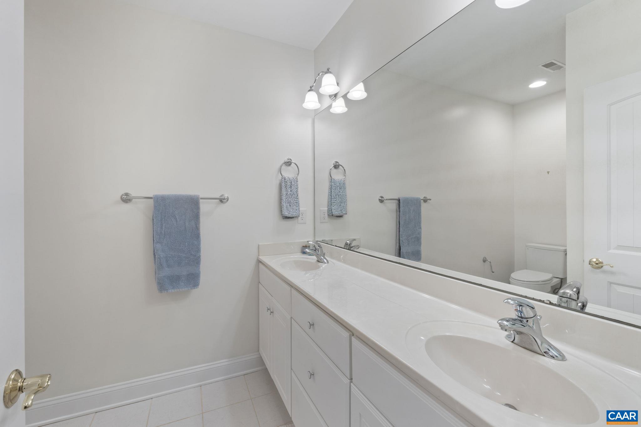 THE ROCKS - Residential