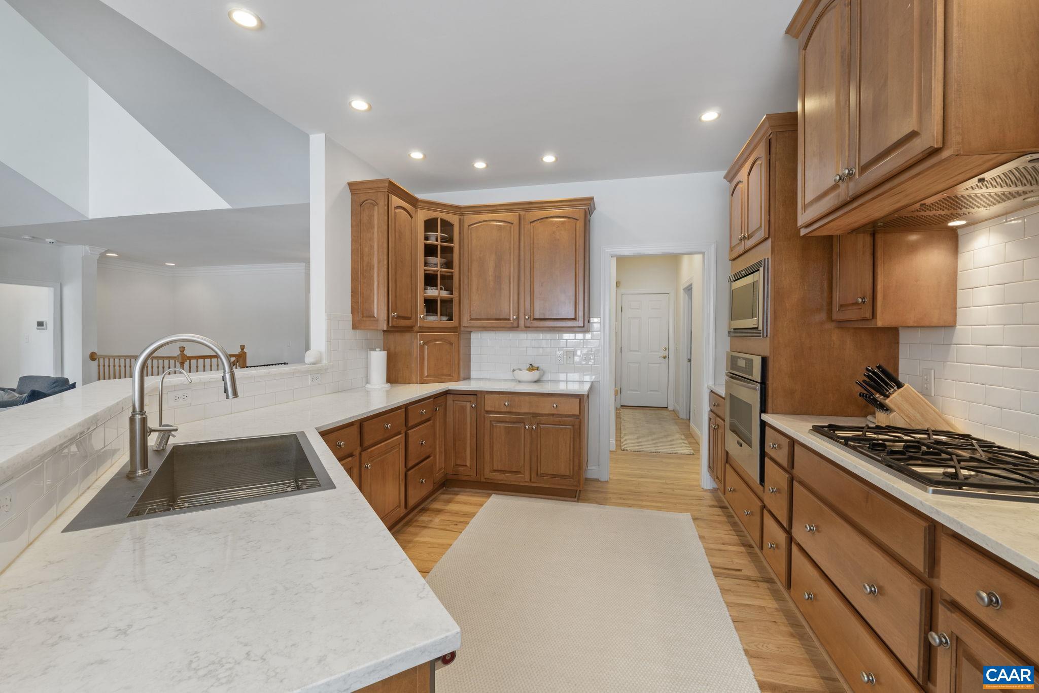 THE ROCKS - Residential