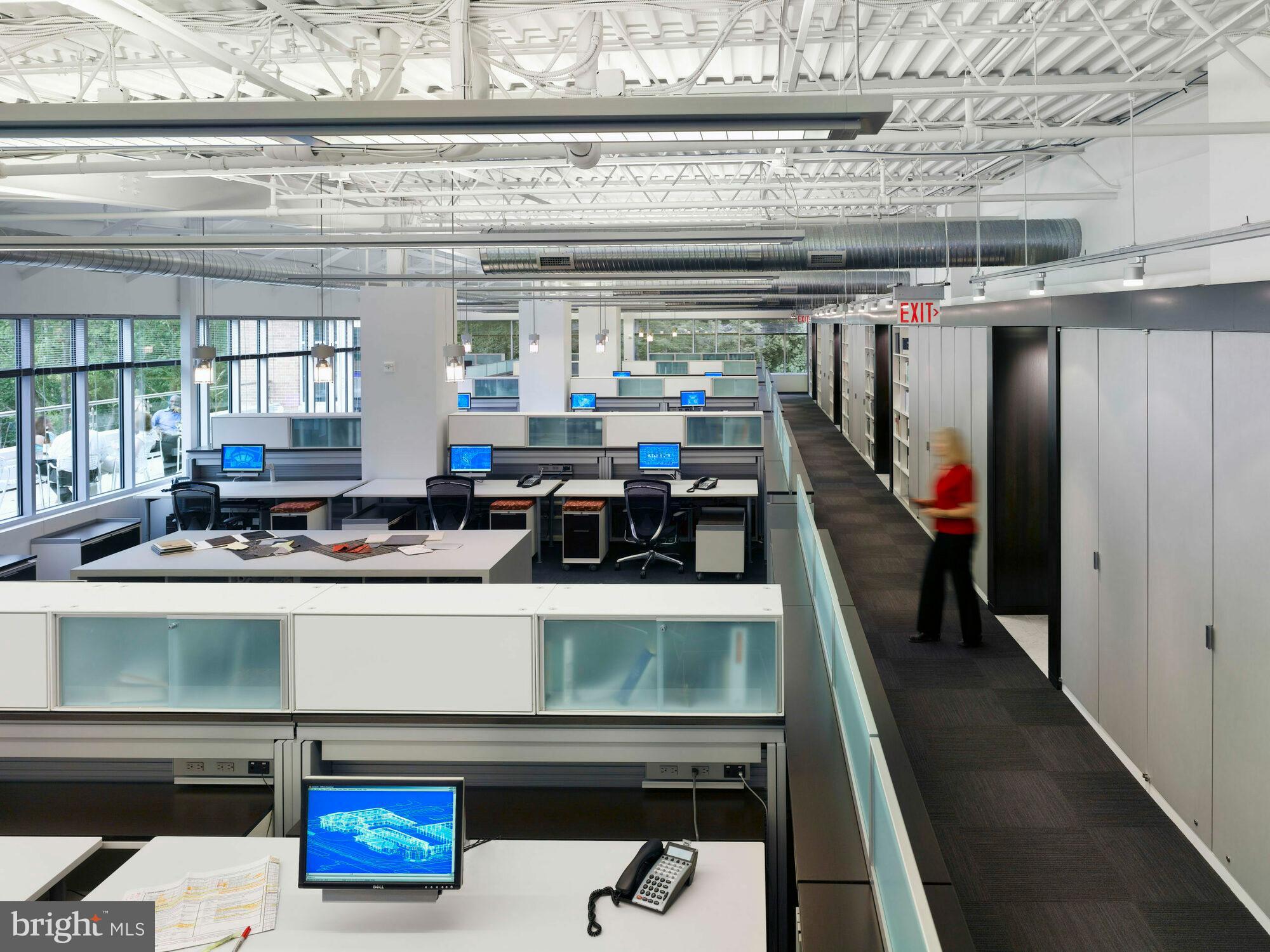 1984 ISAAC NEWTON SQUARE W 400,401,402