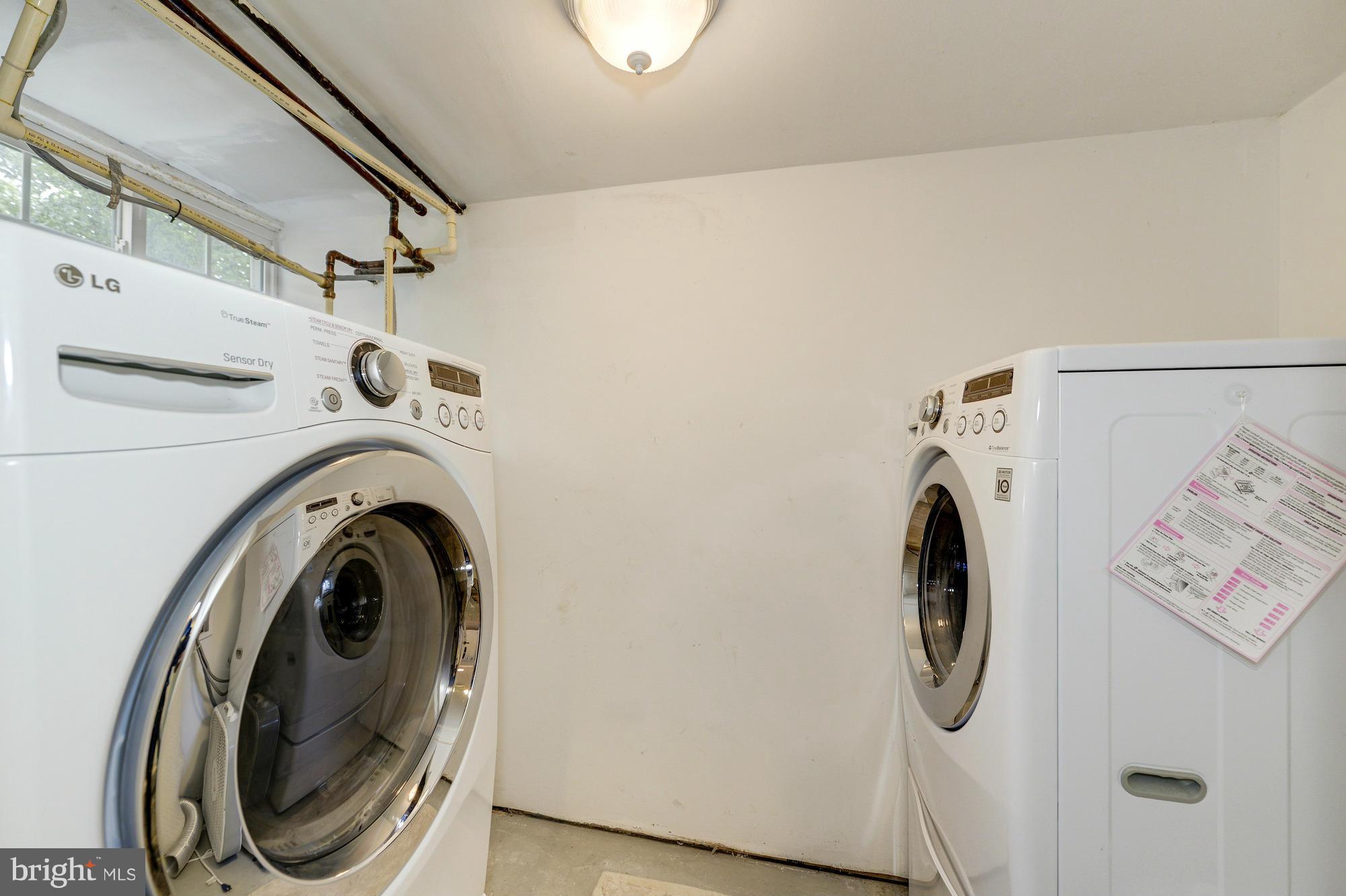 BEVERLY HILLS - Residential