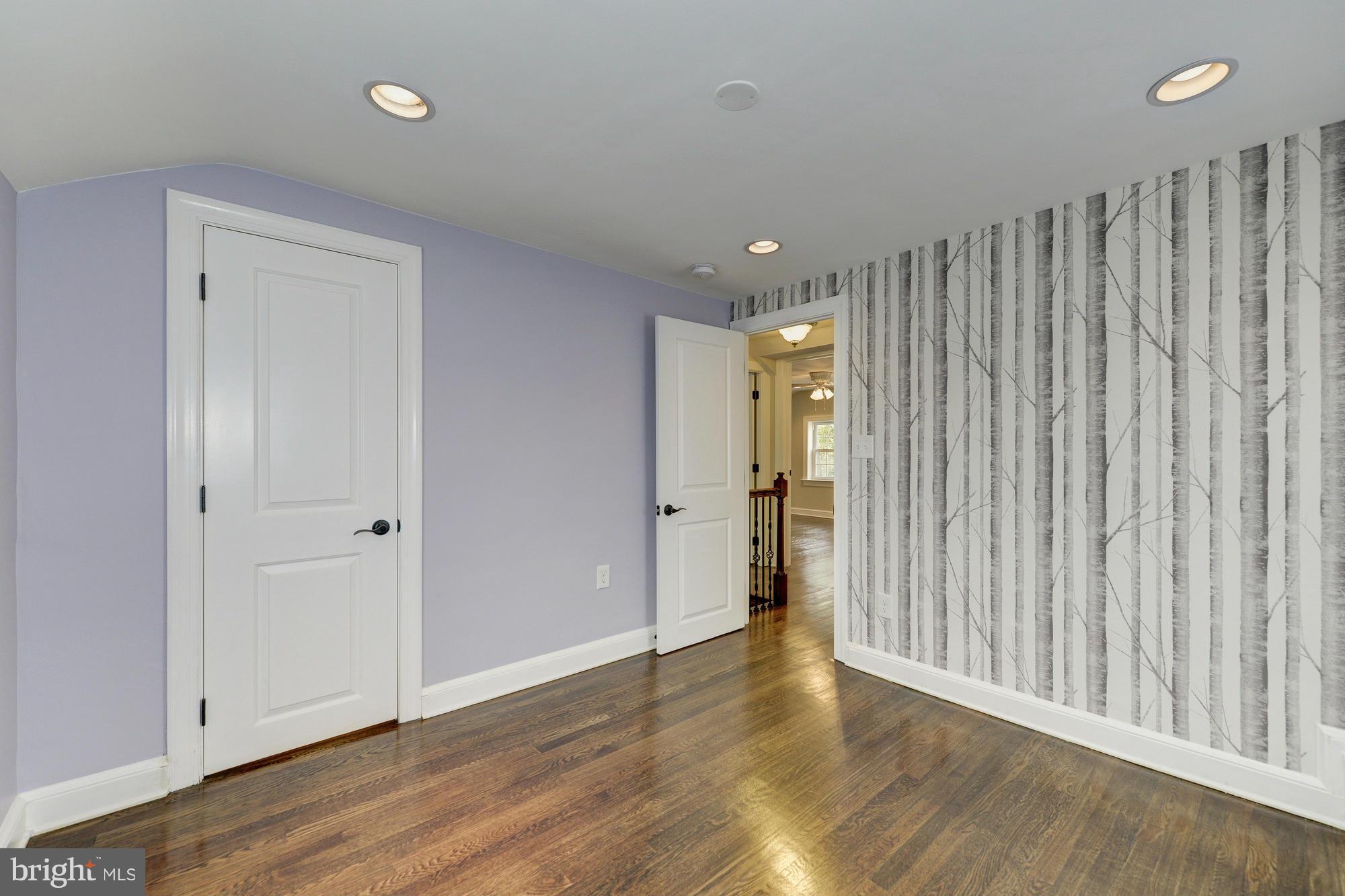 BEVERLY HILLS - Residential