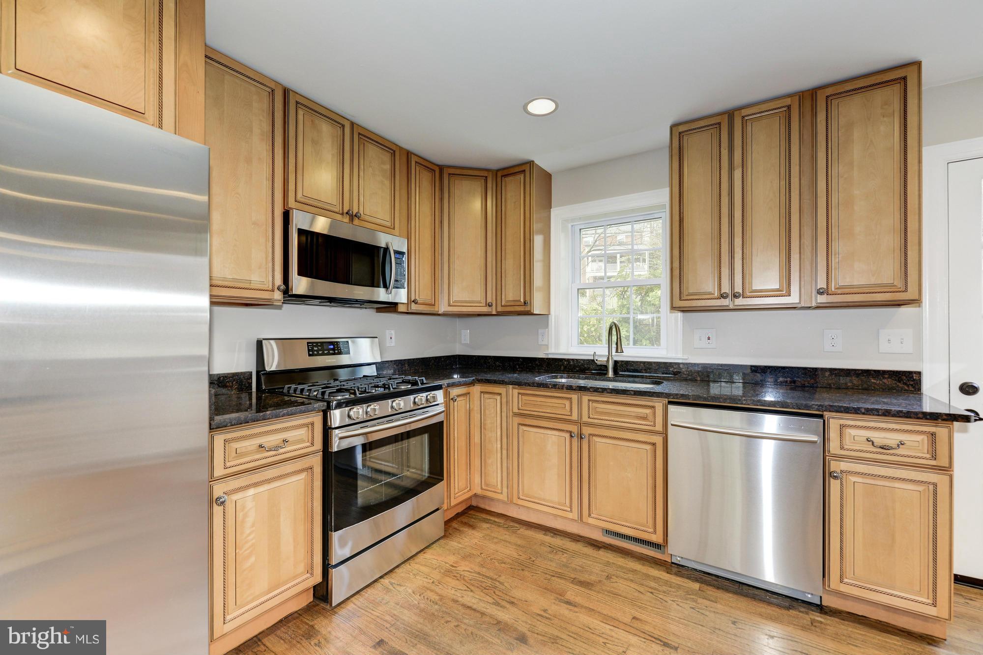 BEVERLY HILLS - Residential