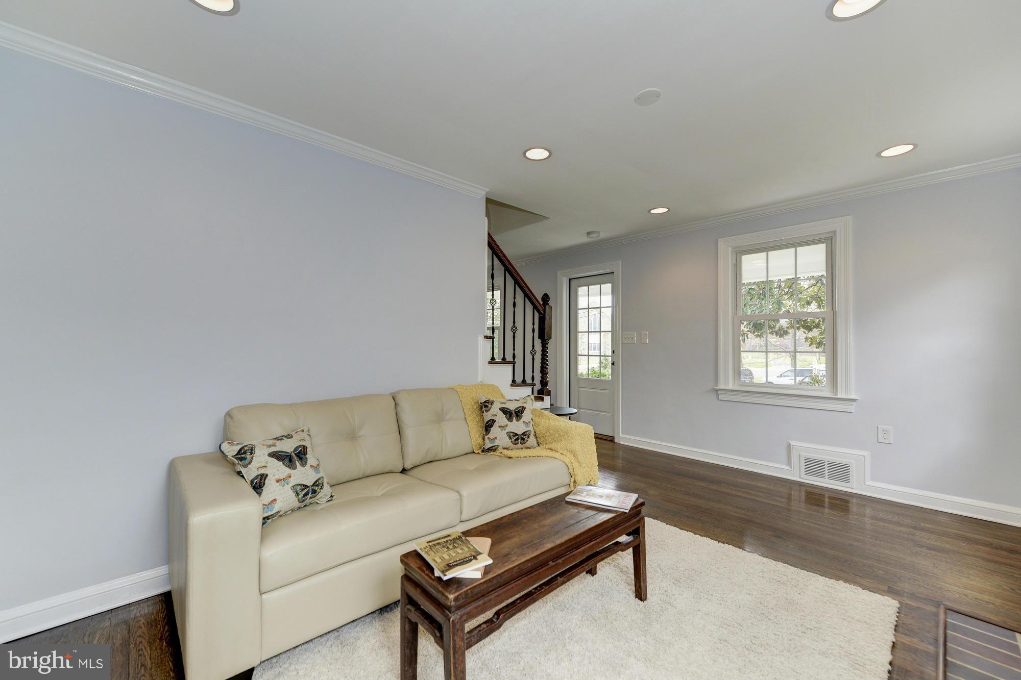 BEVERLY HILLS - Residential