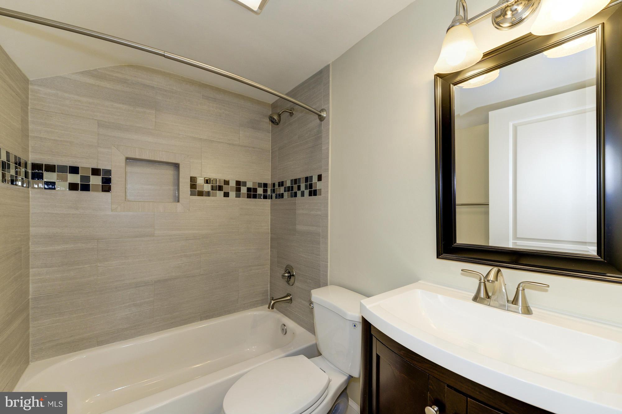 BEVERLY HILLS - Residential