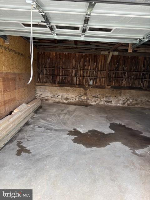 77 STITZEL LANE GARAGE