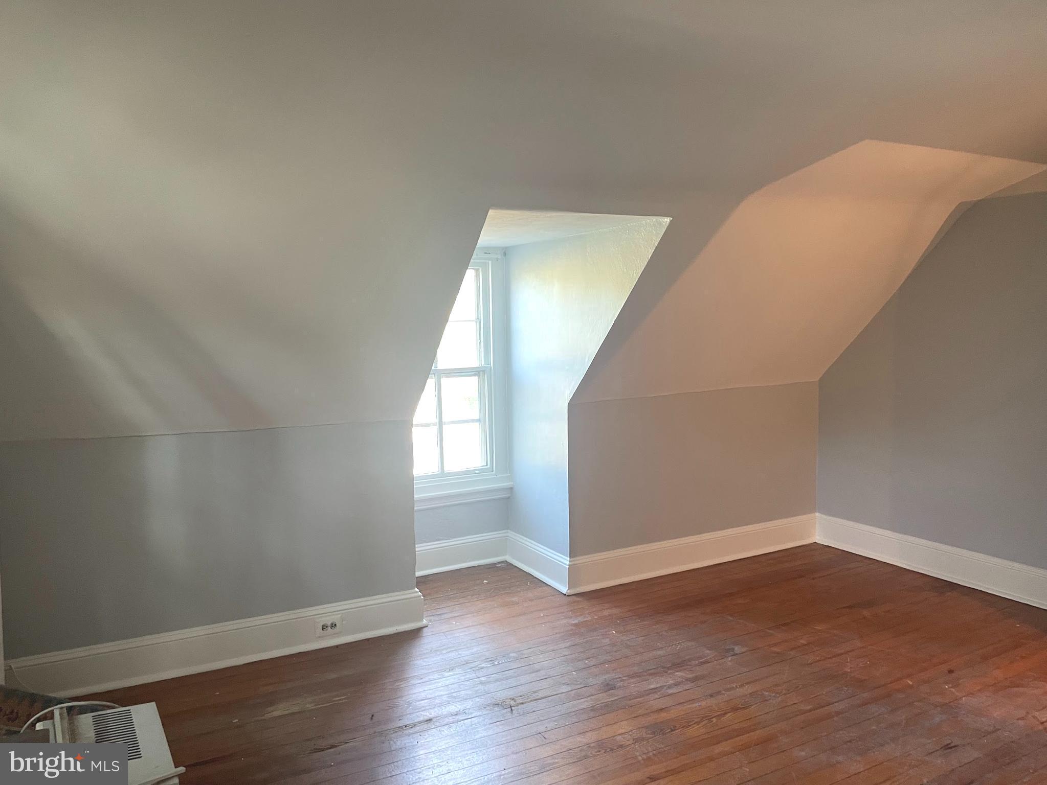 FORT WASHINGTON - Residential Lease