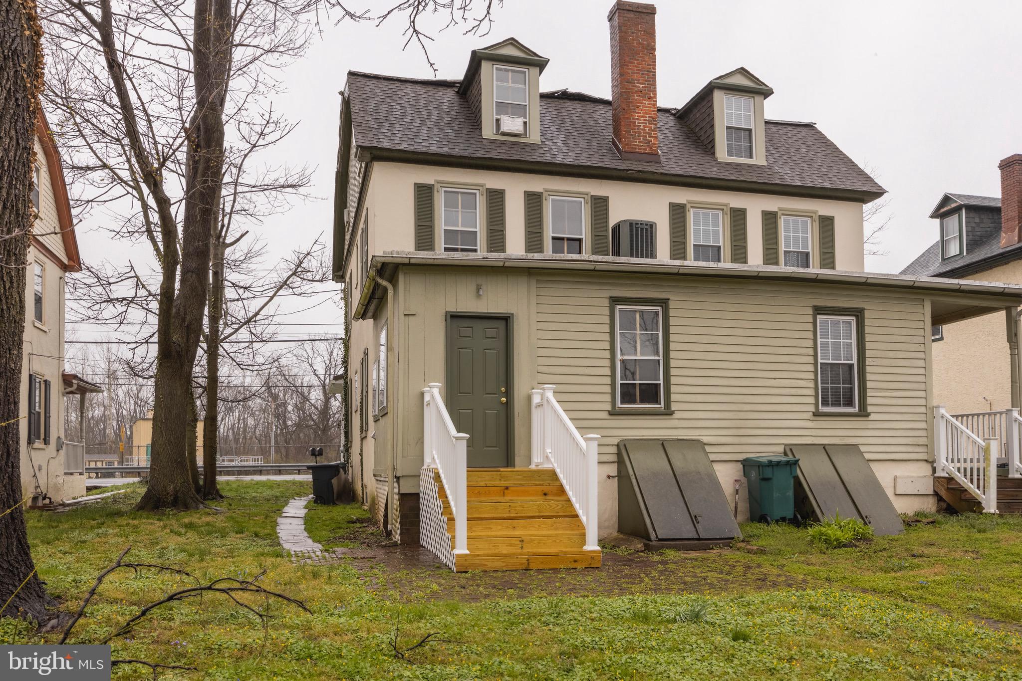 FORT WASHINGTON - Residential Lease