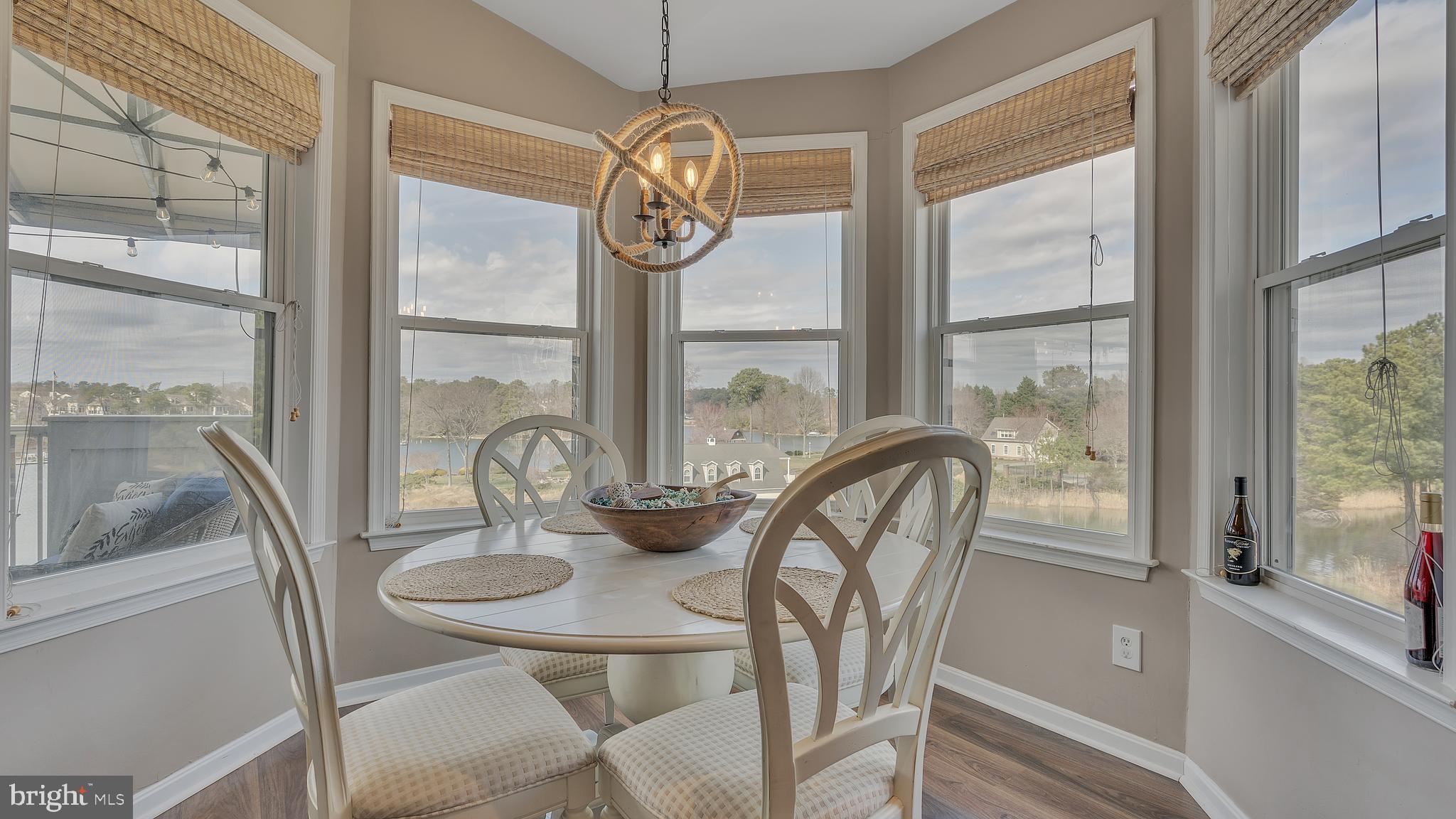 OYSTER BAY CONDOMINIUMS - Residential