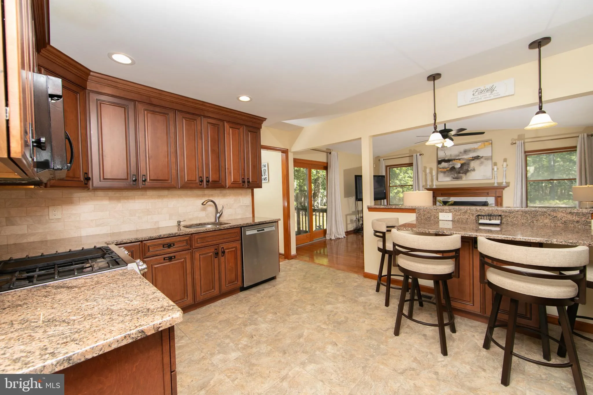 Franklinville, New Jersey 08322, United States, 4 Bedrooms Bedrooms, ,3 BathroomsBathrooms,Residential,Active,214830