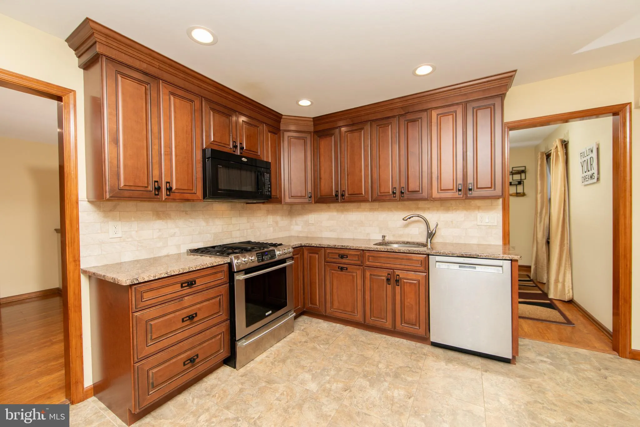 Franklinville, New Jersey 08322, United States, 4 Bedrooms Bedrooms, ,3 BathroomsBathrooms,Residential,Active,214830