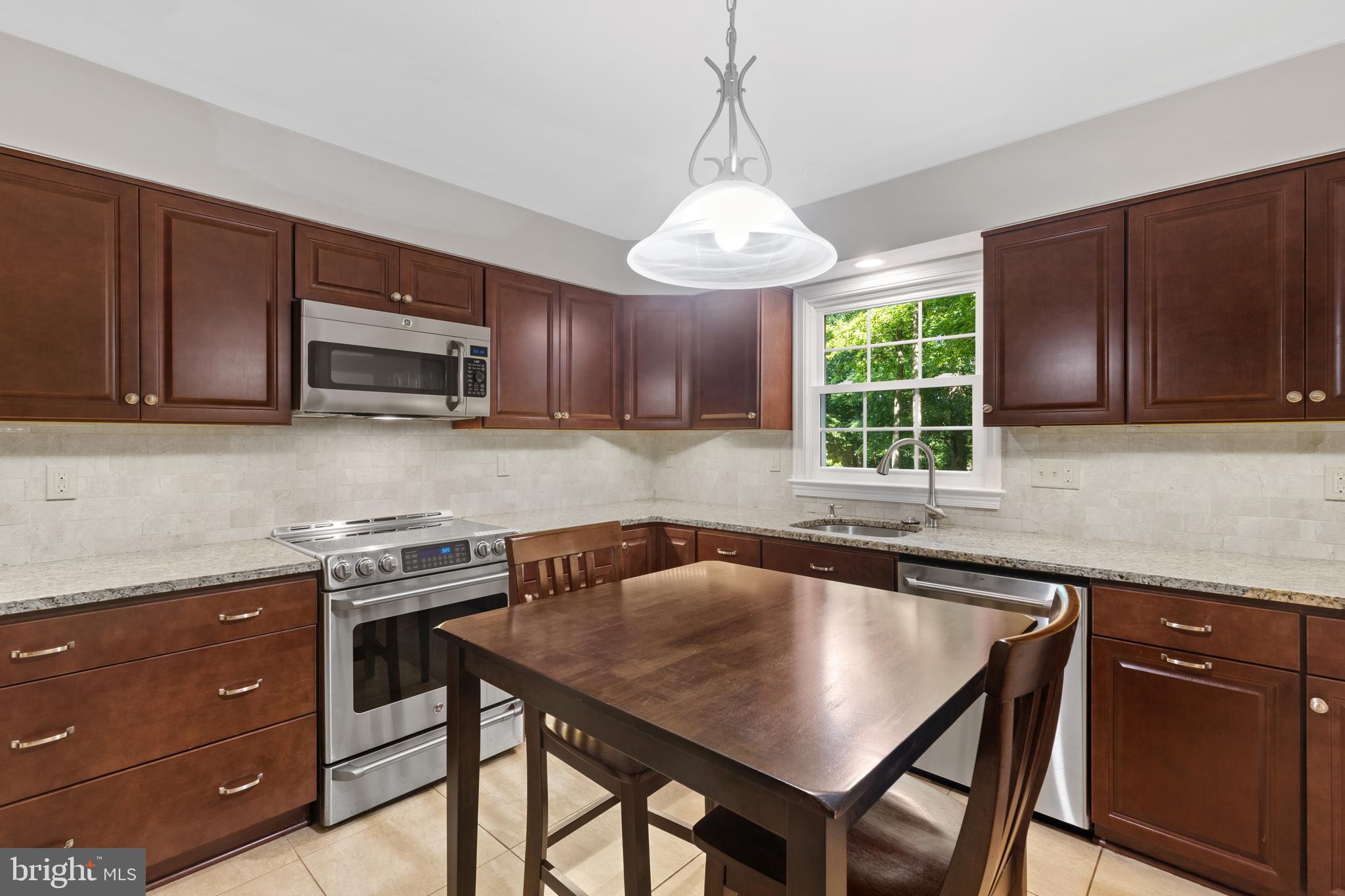 EAGLES LOFT - Residential