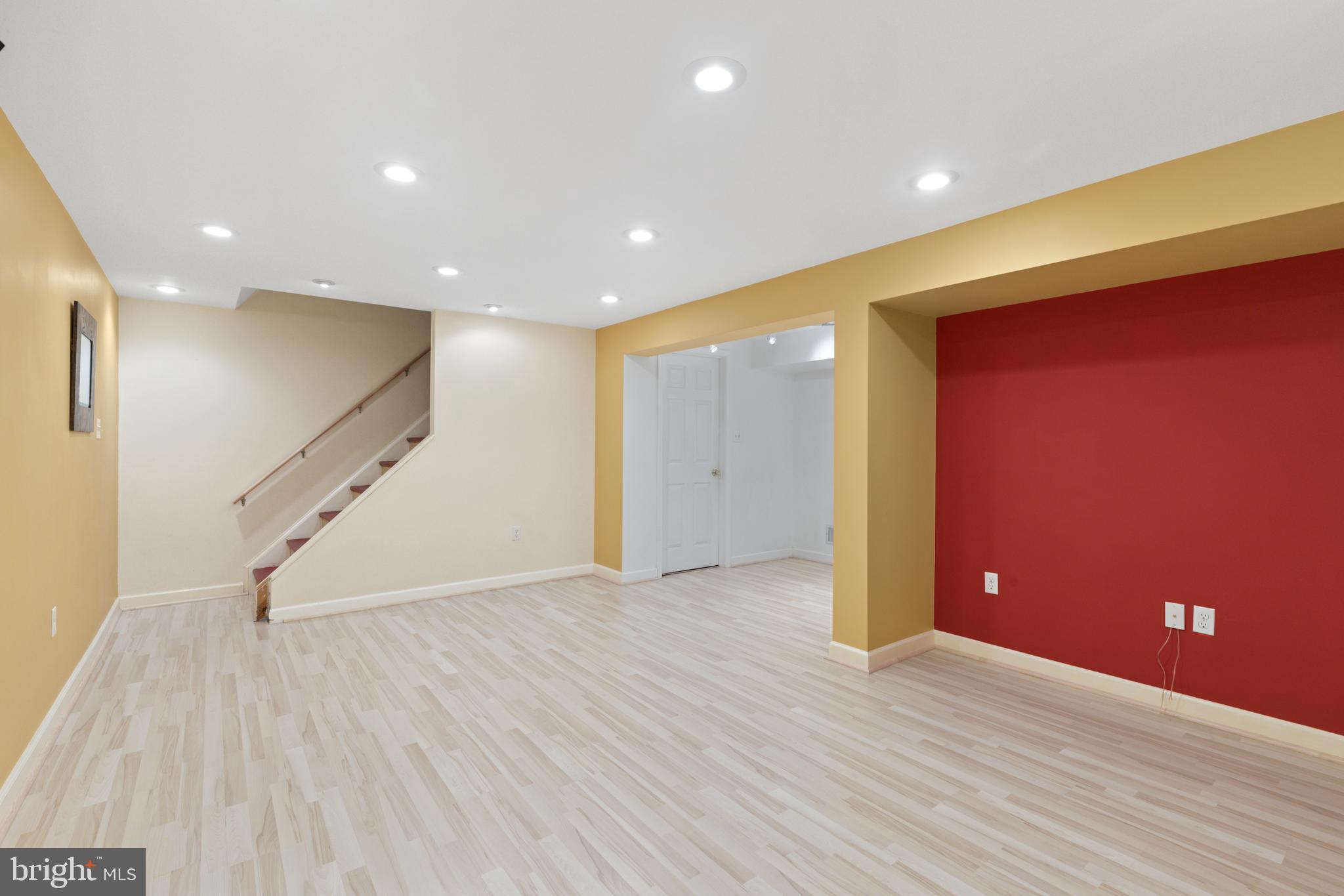 EAGLES LOFT - Residential