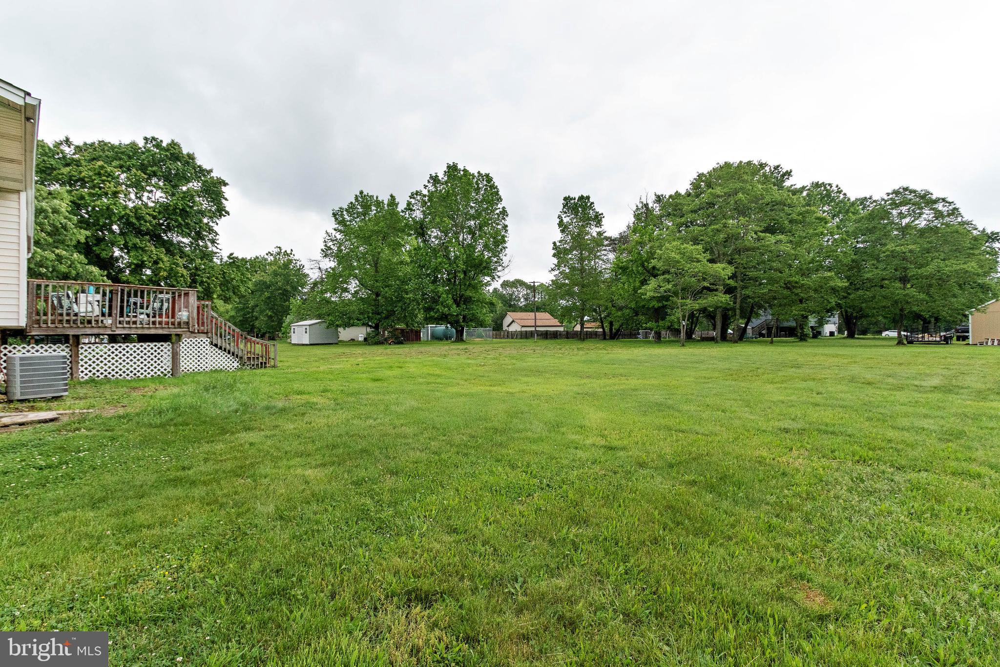 POMFRET ESTATES - Residential