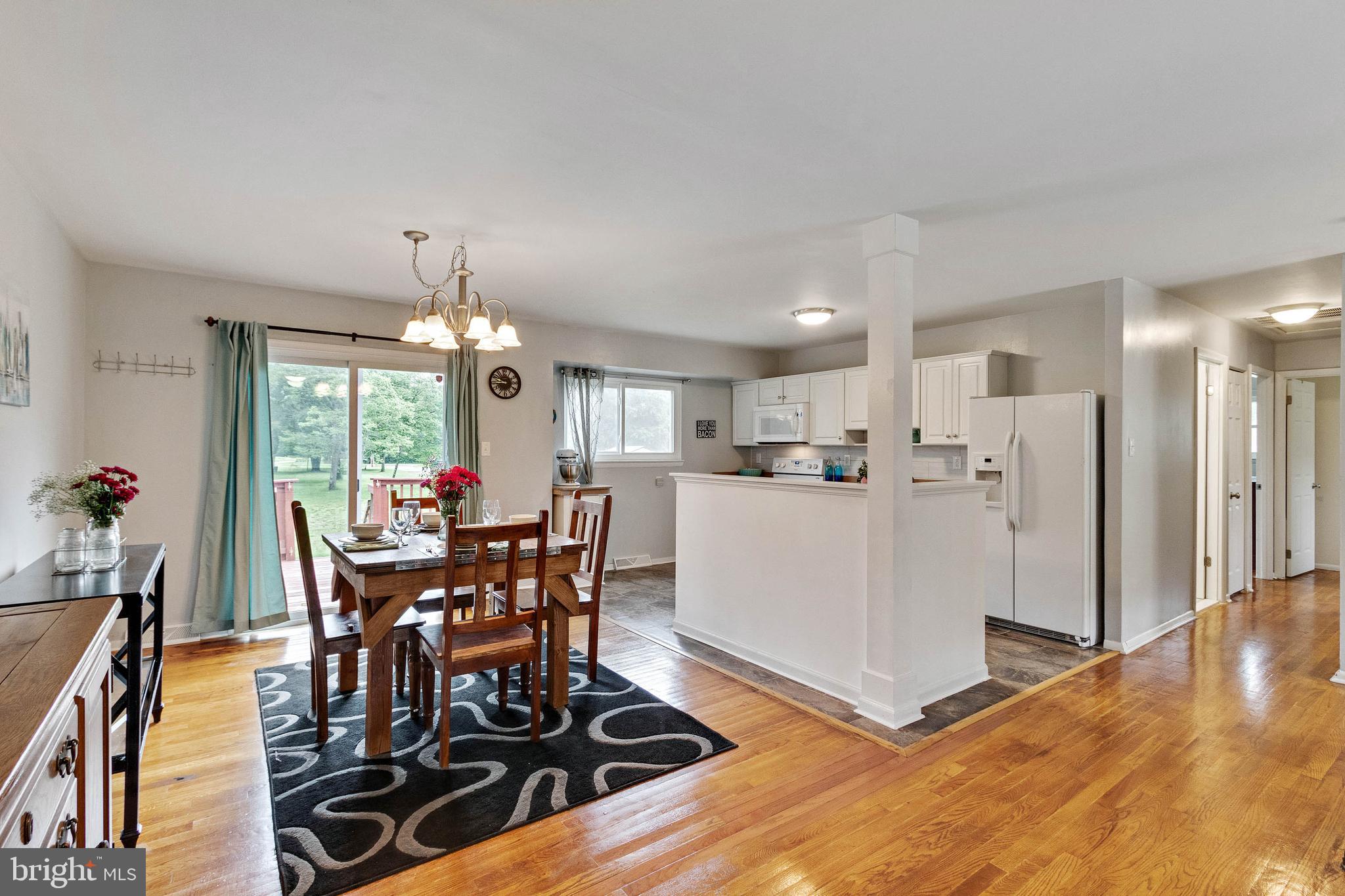 POMFRET ESTATES - Residential