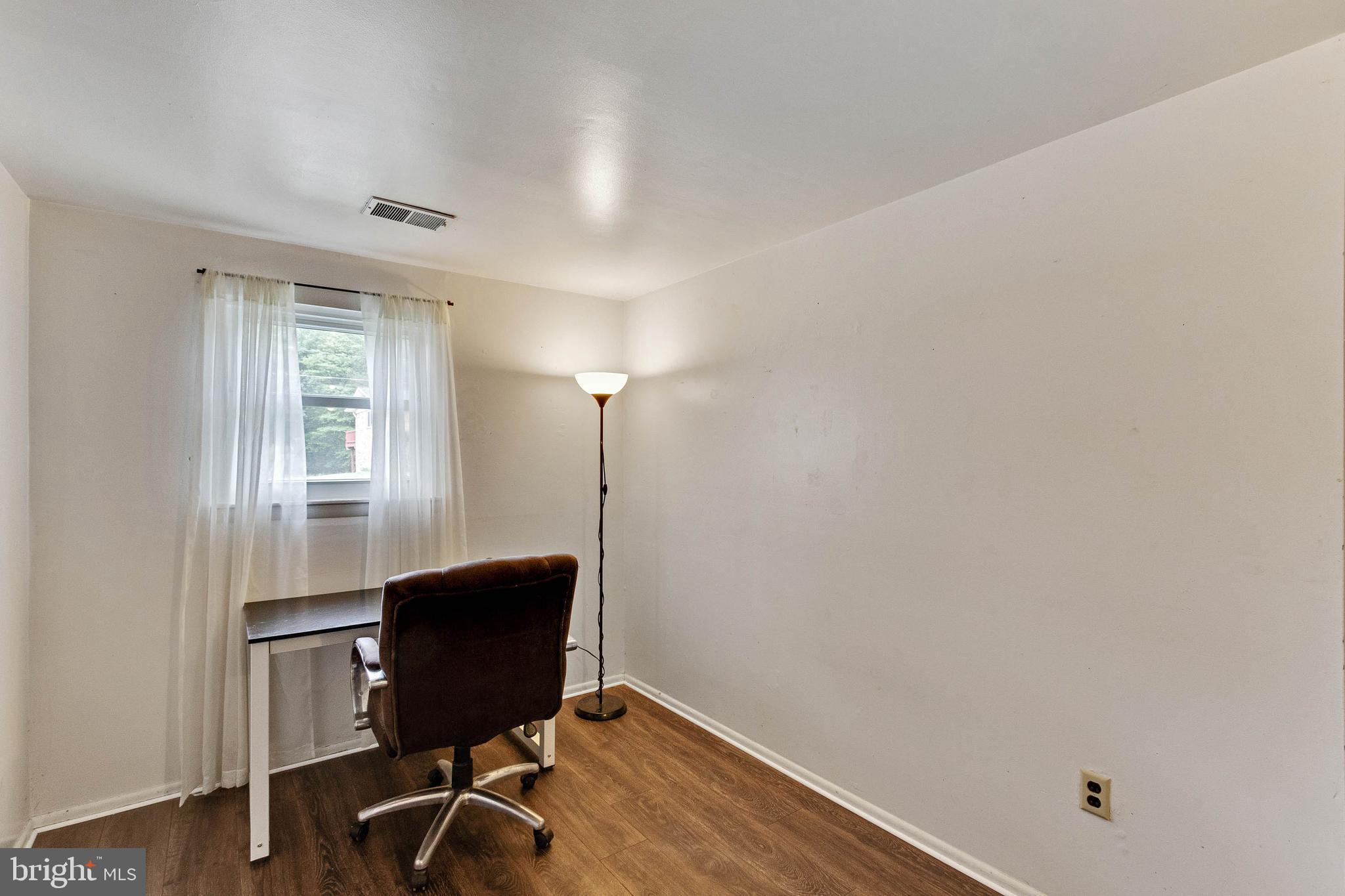 POMFRET ESTATES - Residential