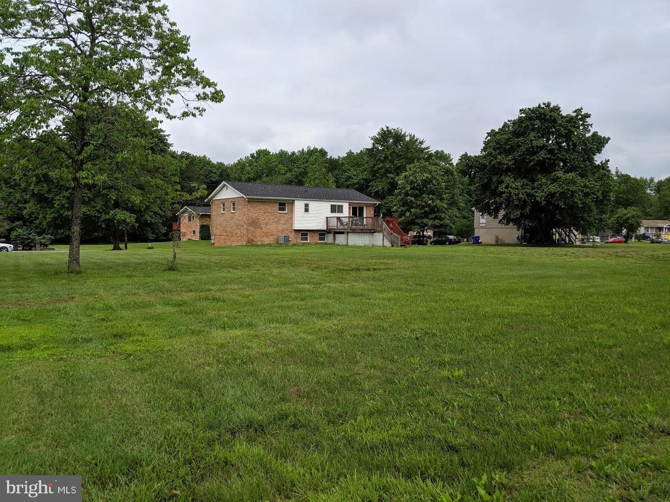 POMFRET ESTATES - Residential