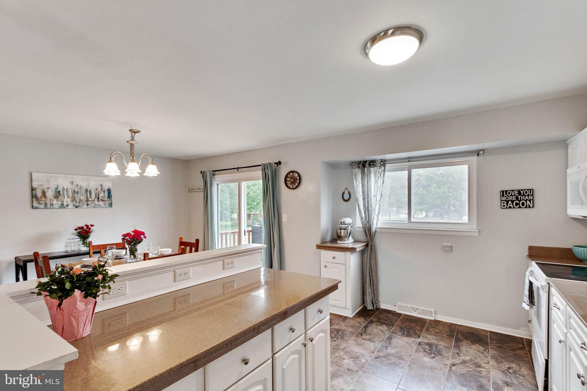 POMFRET ESTATES - Residential