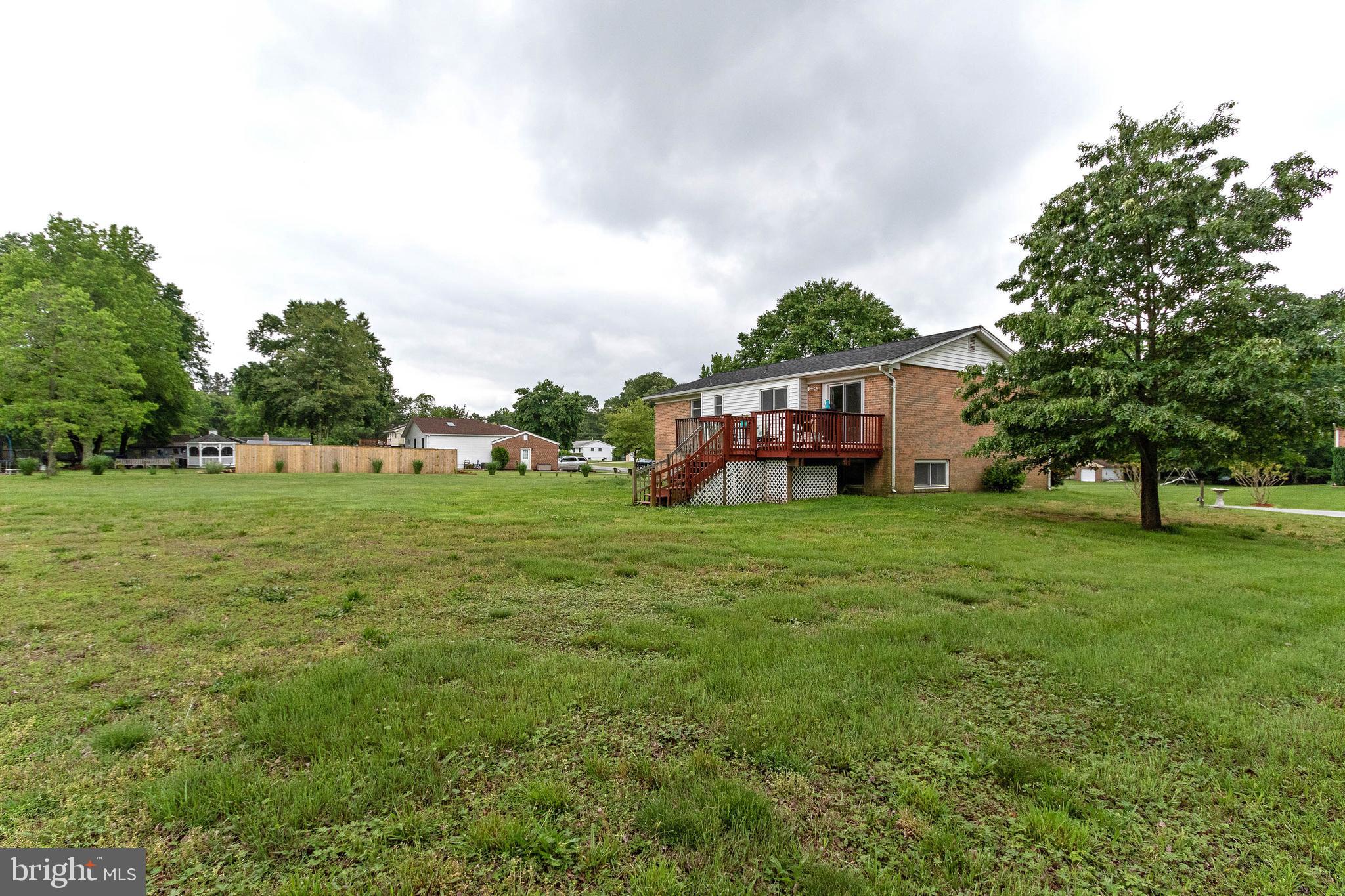 POMFRET ESTATES - Residential