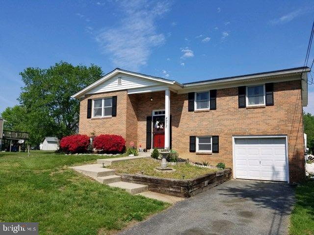 POMFRET ESTATES - Residential