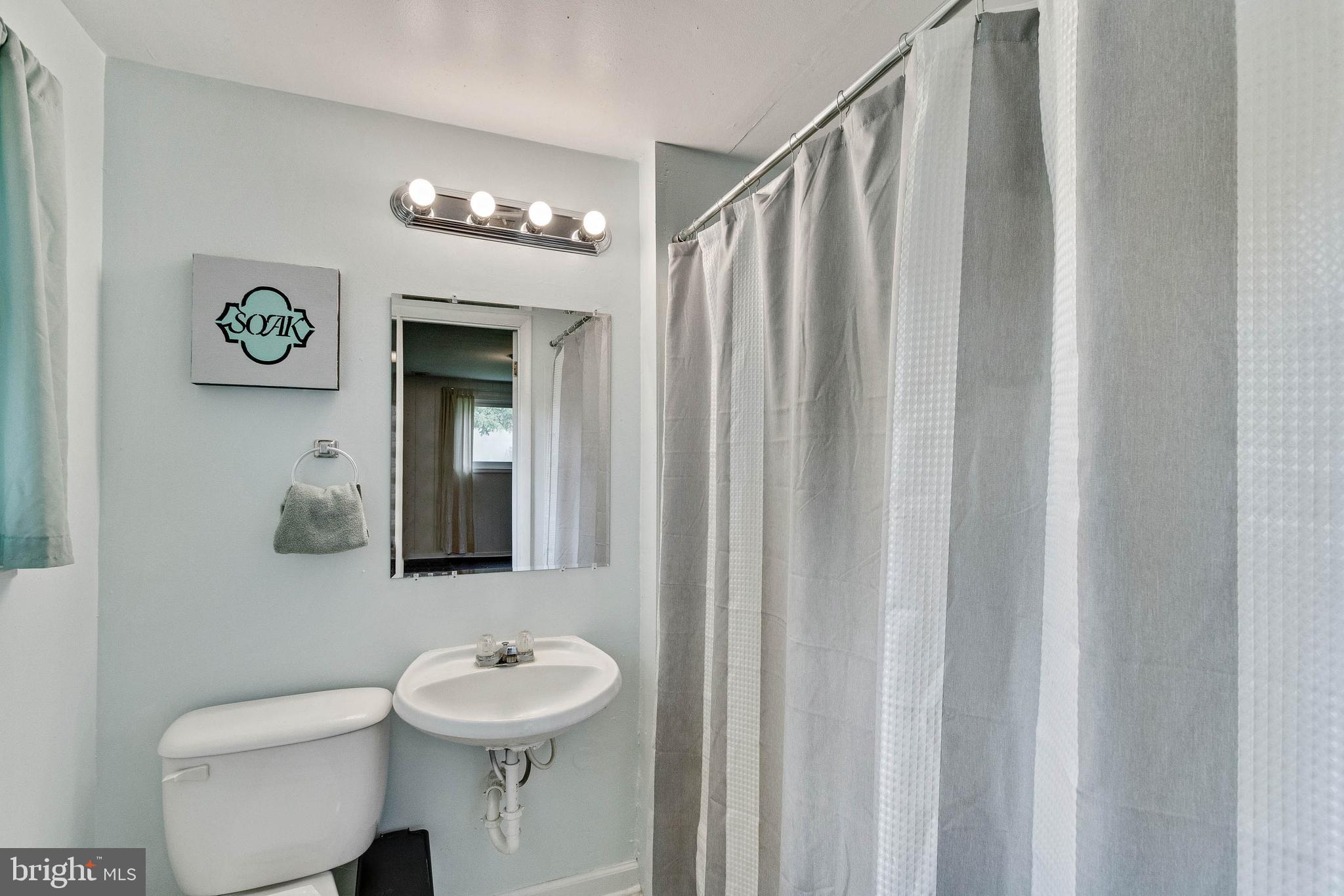 POMFRET ESTATES - Residential