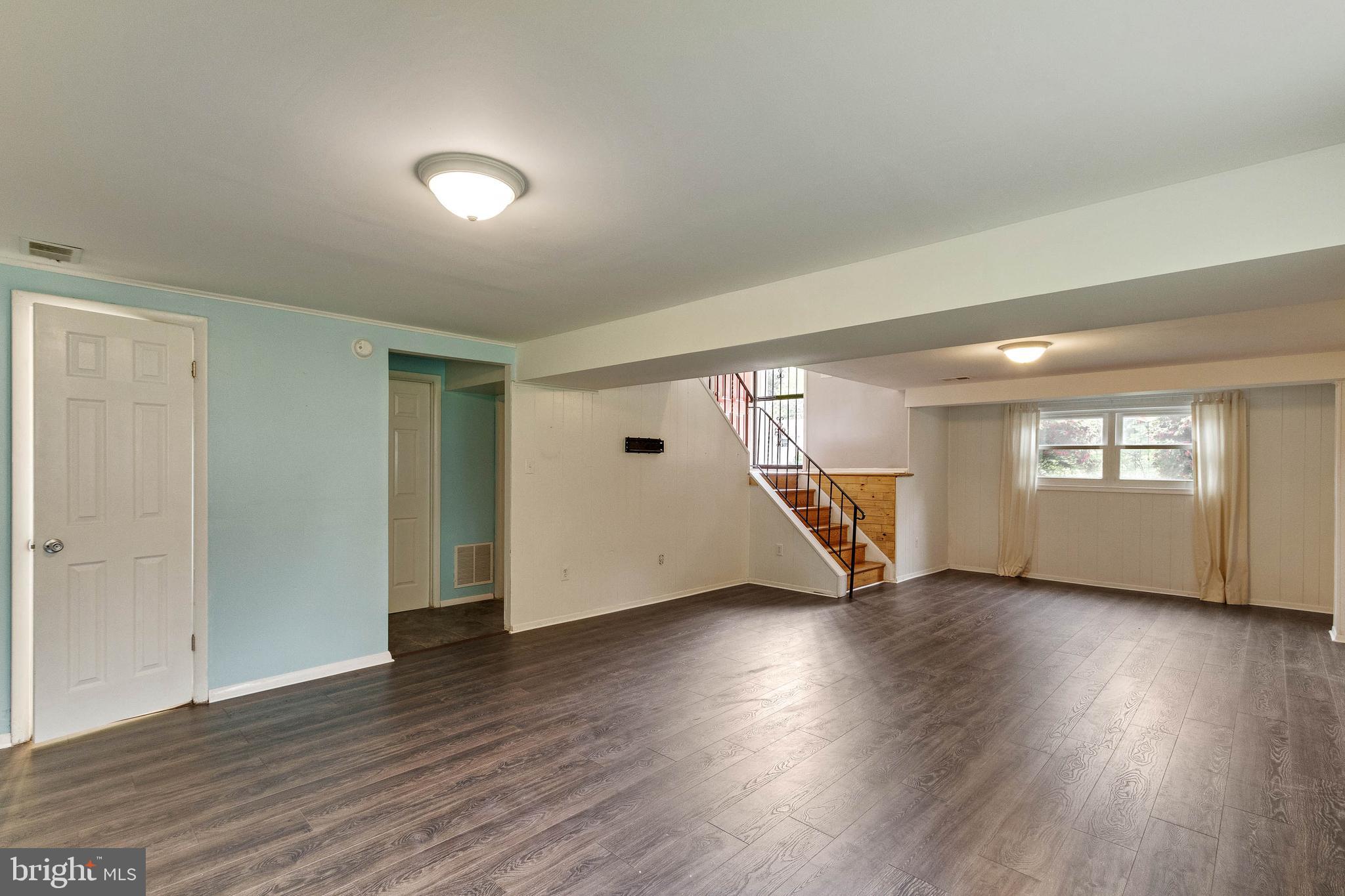 POMFRET ESTATES - Residential